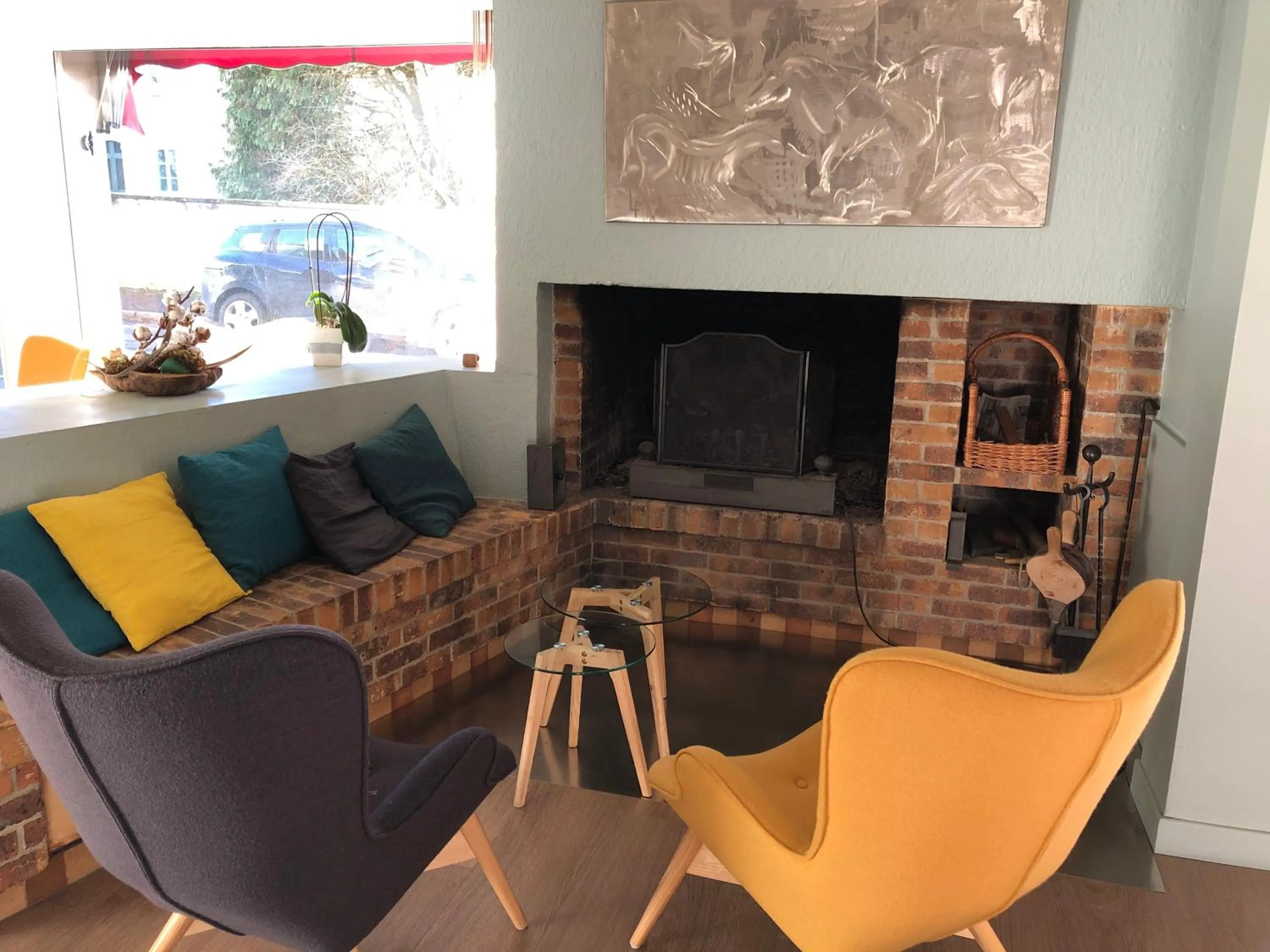 Seating area in Hotel Restaurant Saint-Benoit