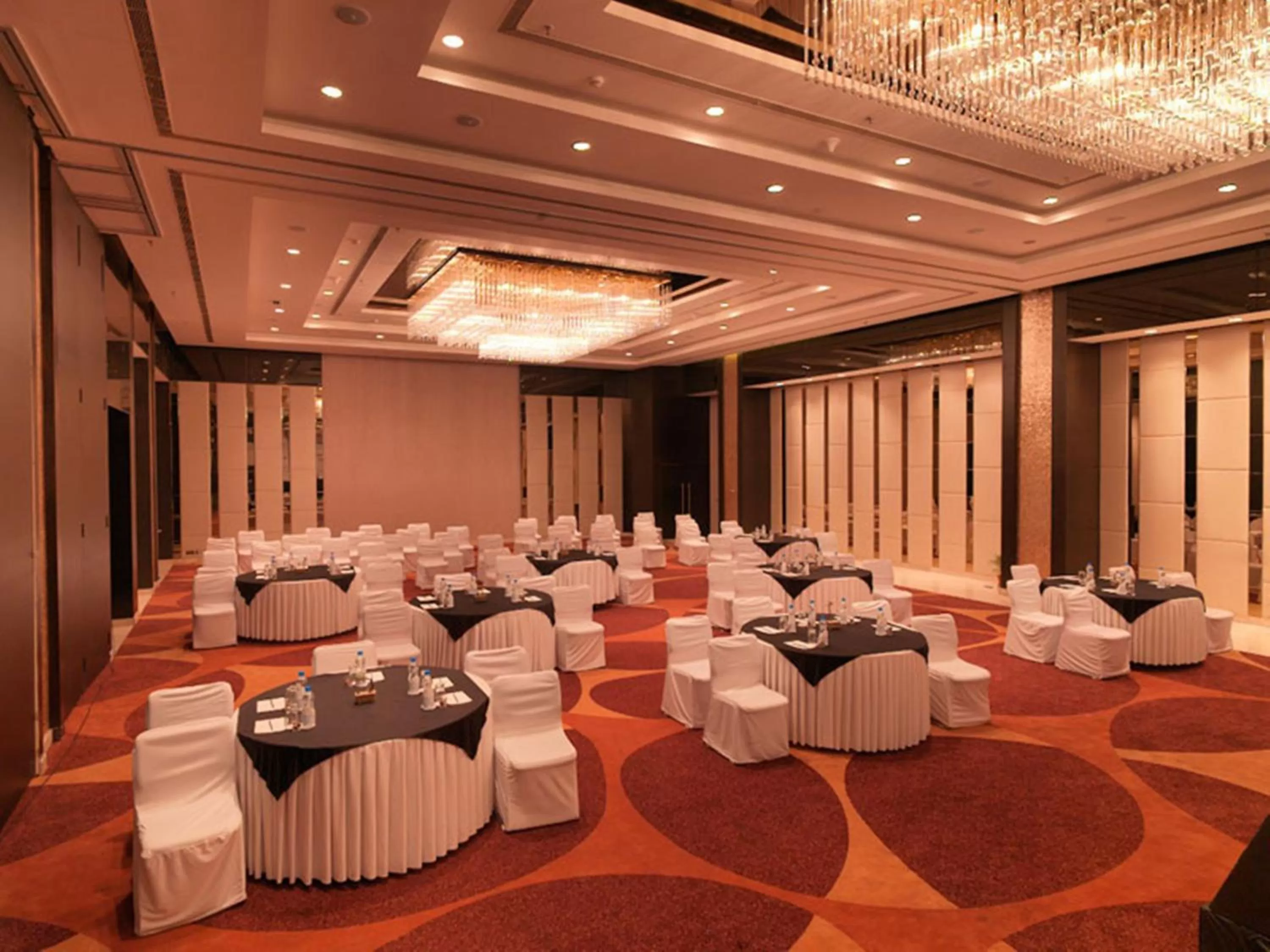 Banquet/Function facilities in Hotel Royal Orchid Jaipur, Tonk Road