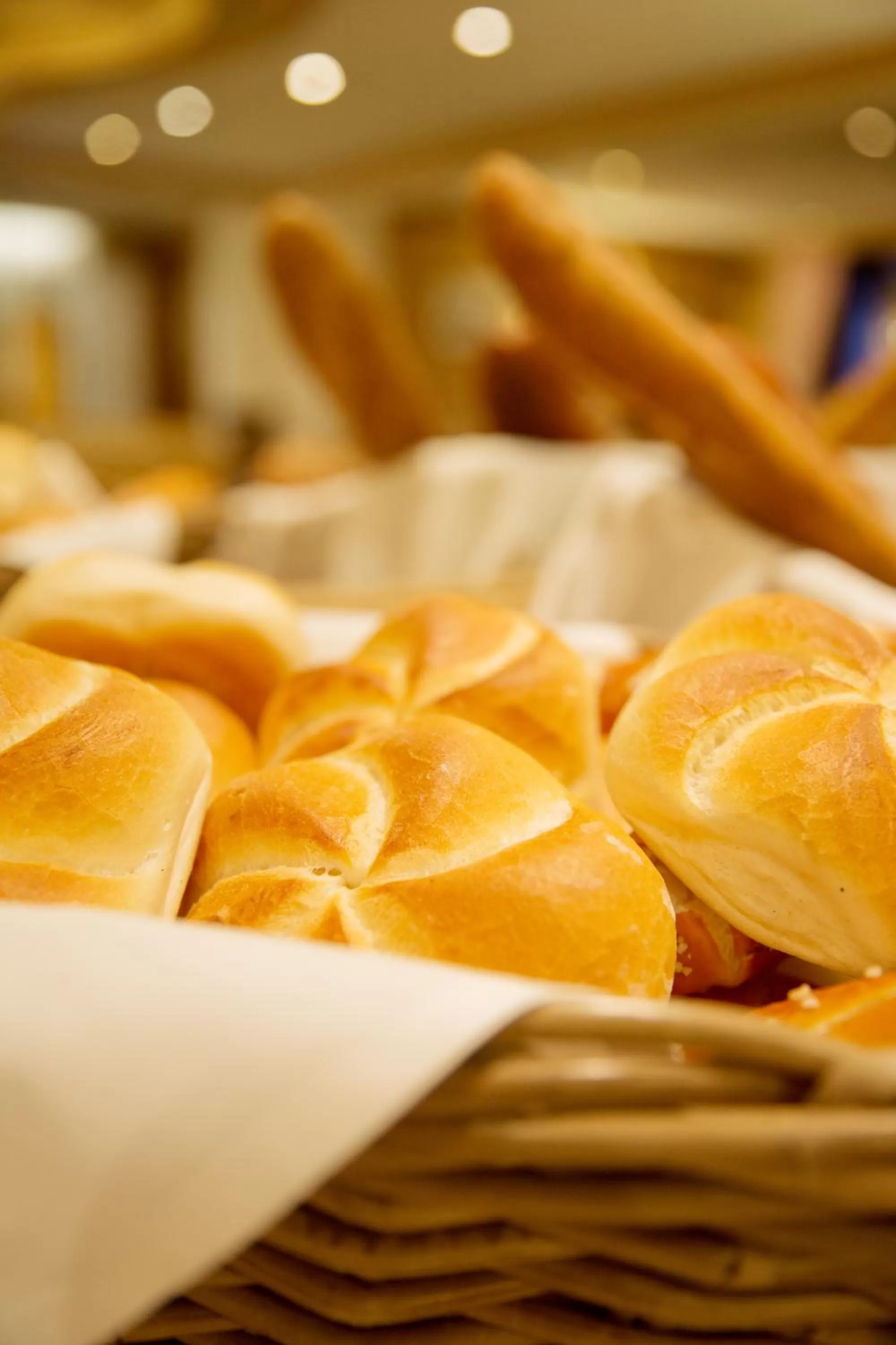 Breakfast in Hotel Schrofenstein