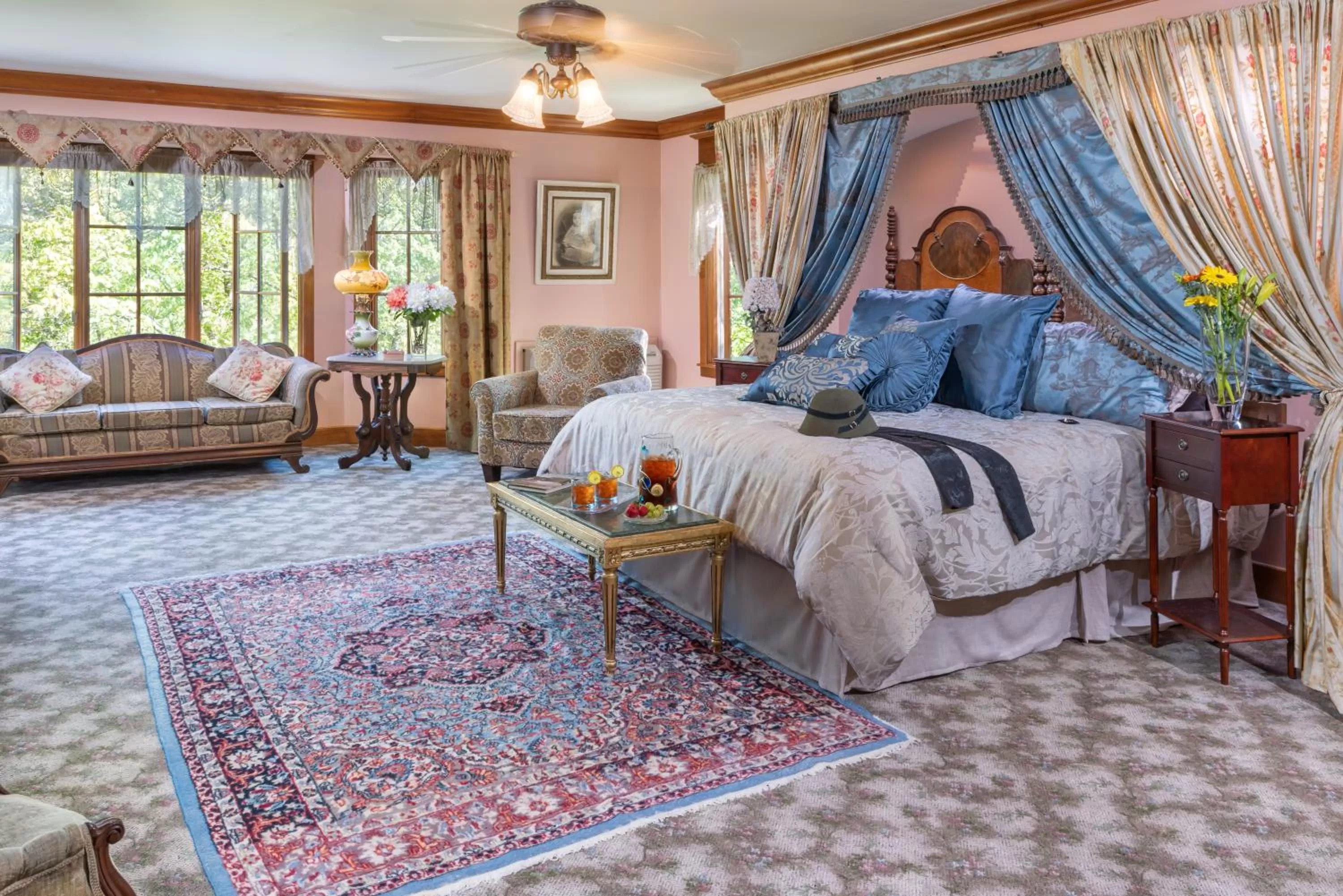 Bed in Angel at Rose Hall