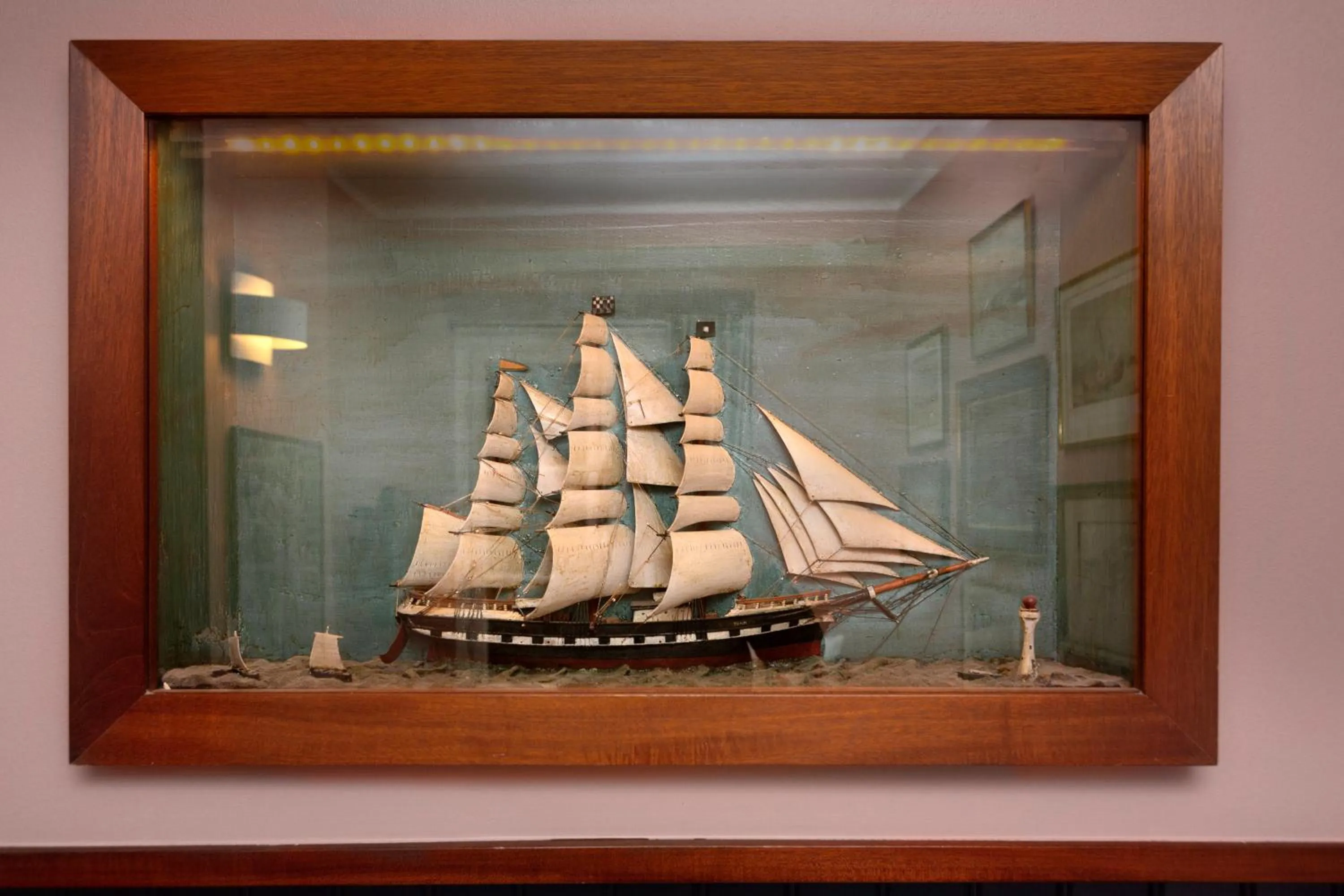 Decorative detail in Lord Nelson Hotel