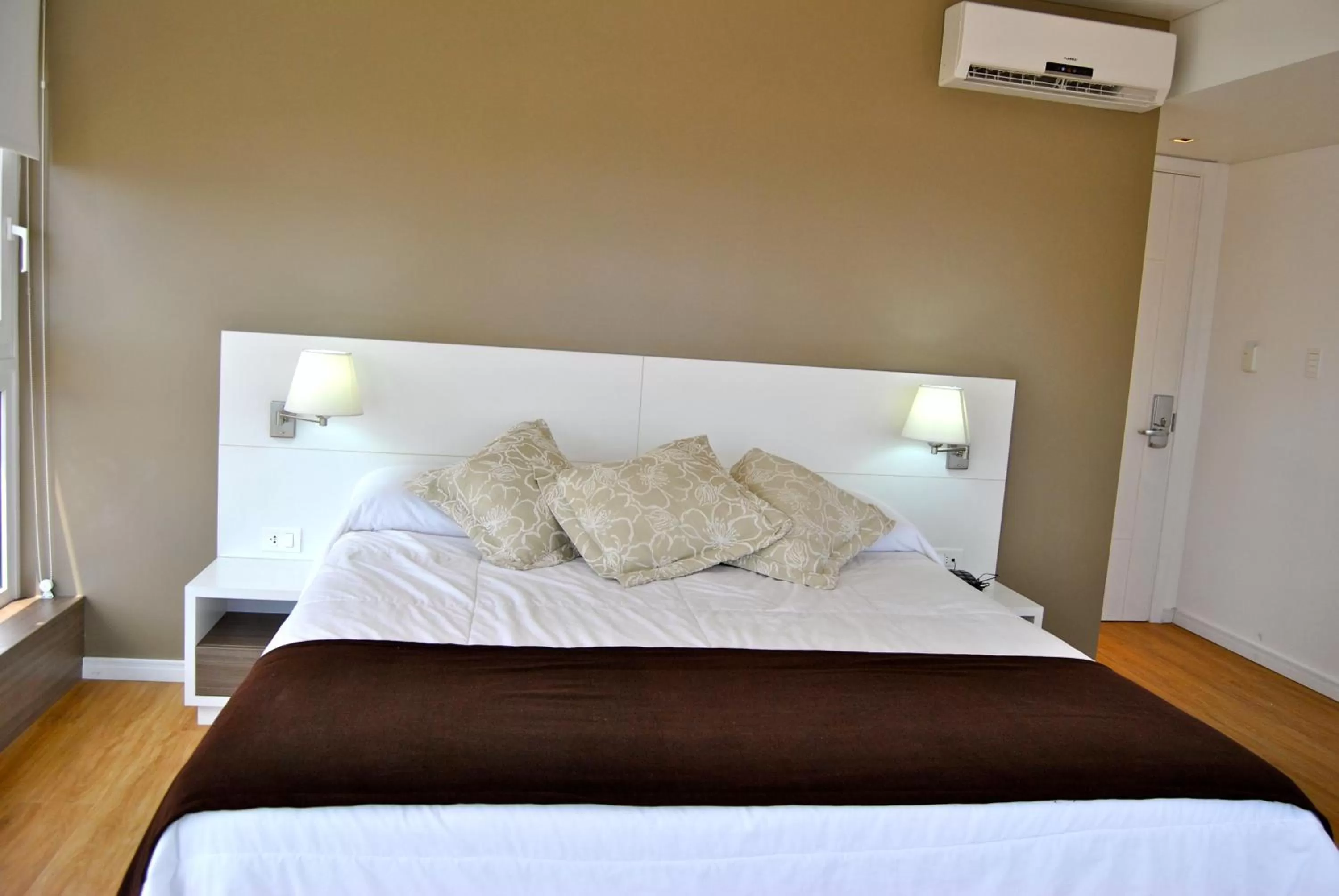 Bed in Hotel Castilla