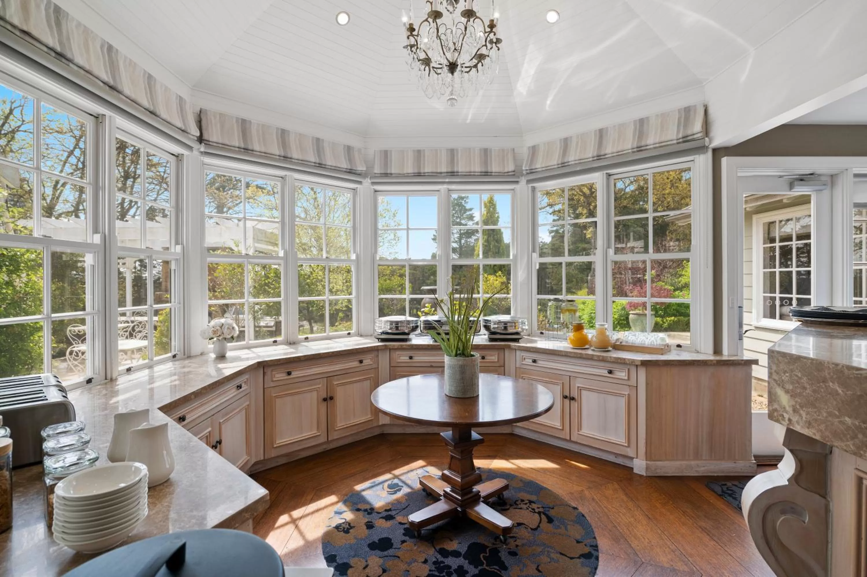 Buffet breakfast in Parklands Country Gardens & Lodges Blue Mountains