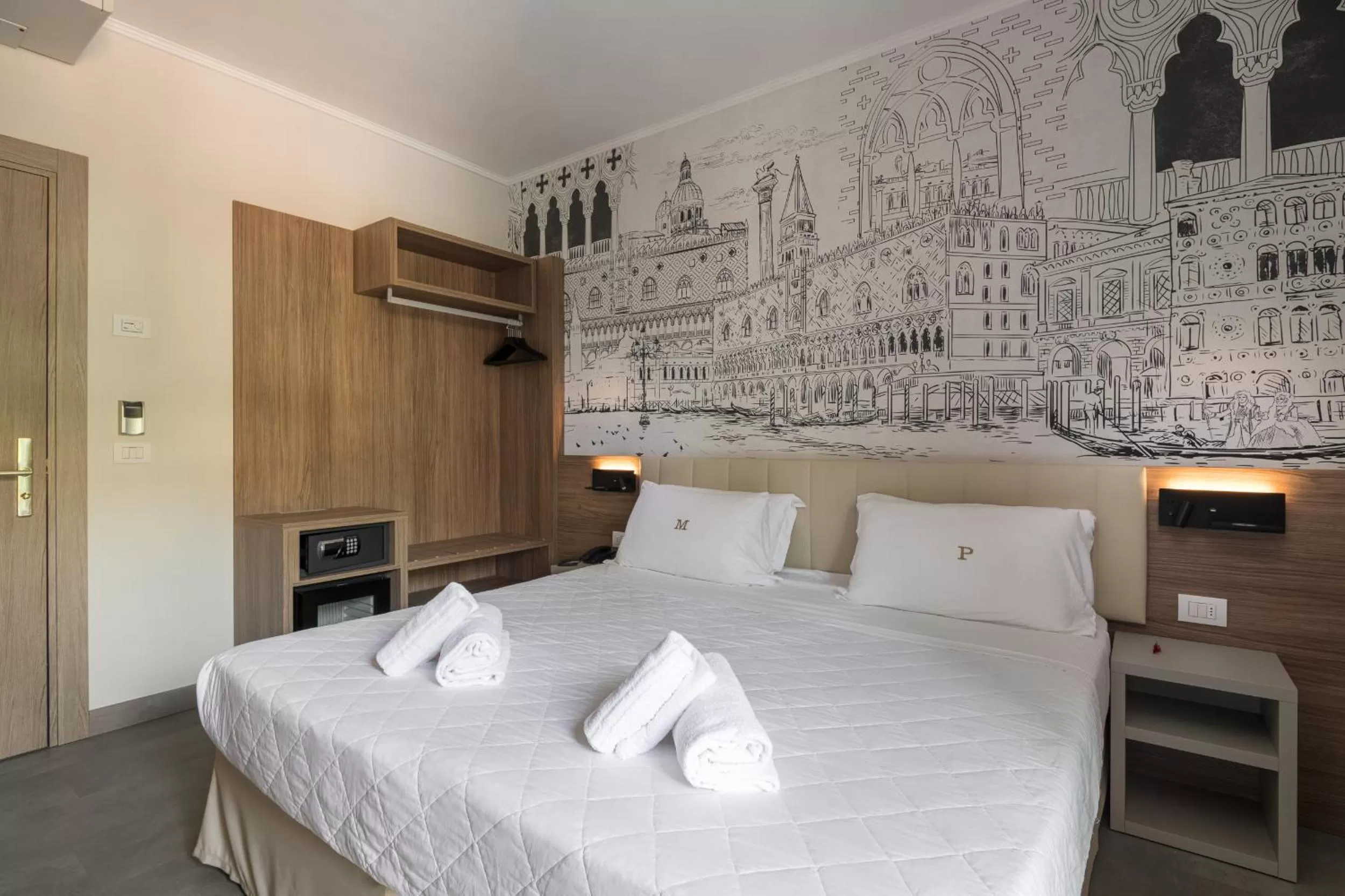 Bed in Hotel Marco Polo 3 Stelle Superior