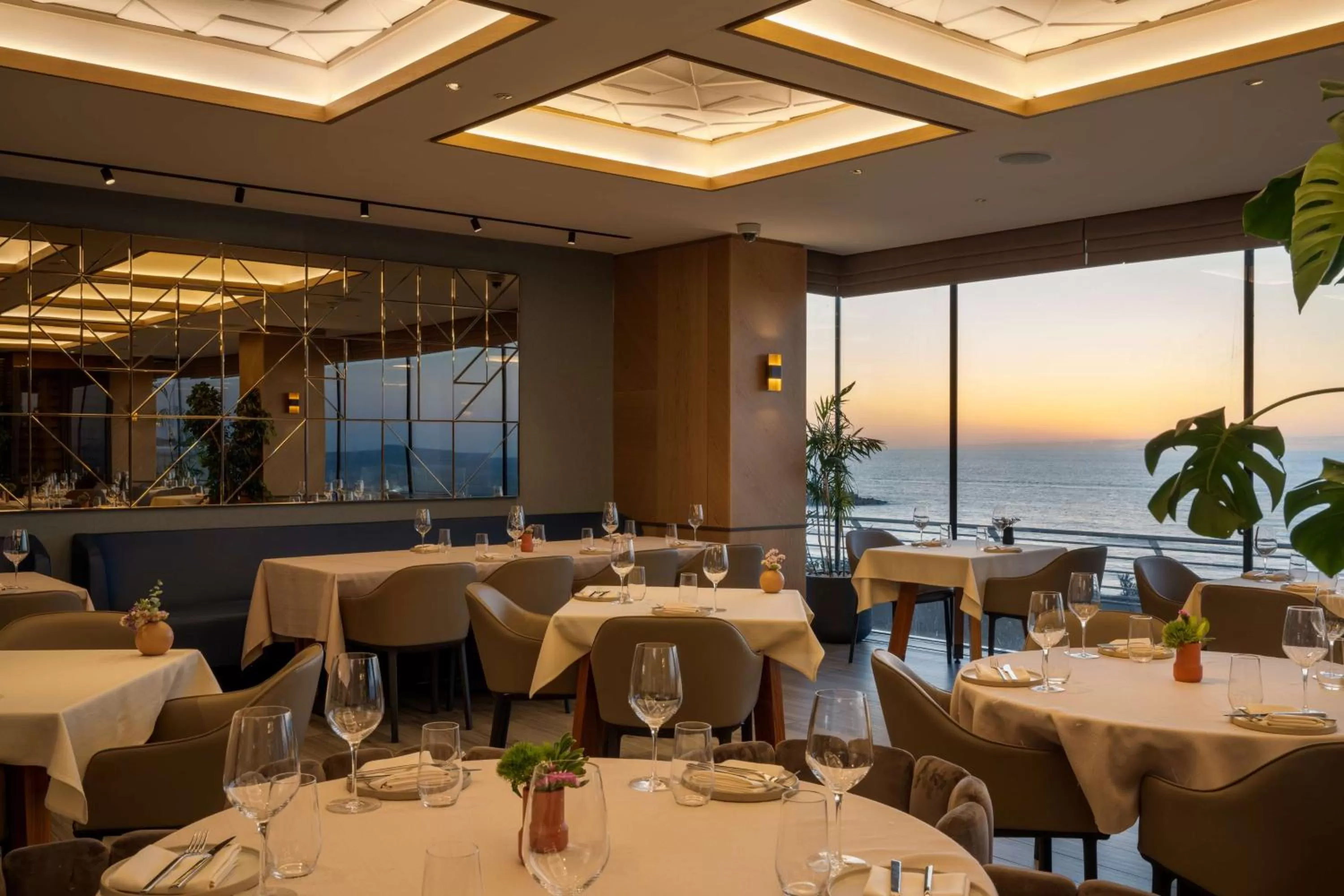 Restaurant/places to eat in Hilton Tel Aviv Hotel