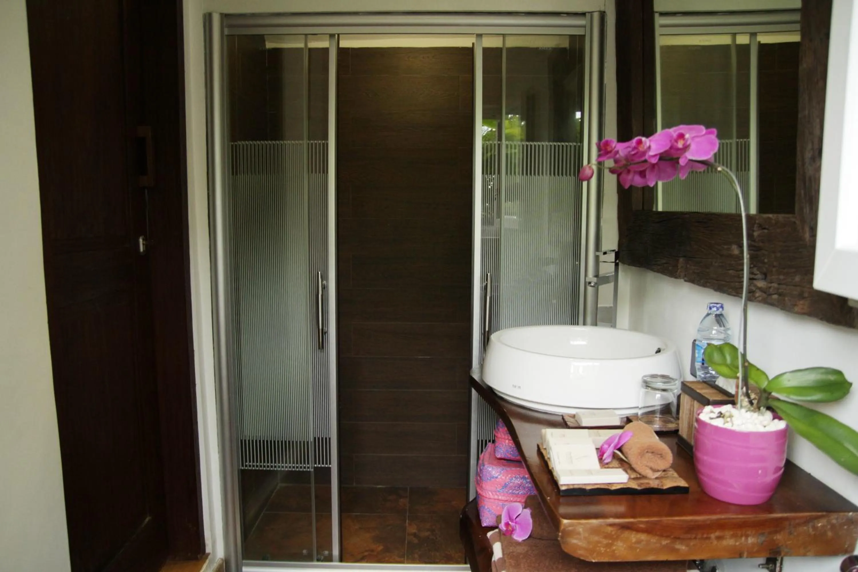 Bathroom in The Samara Villas & Restaurant