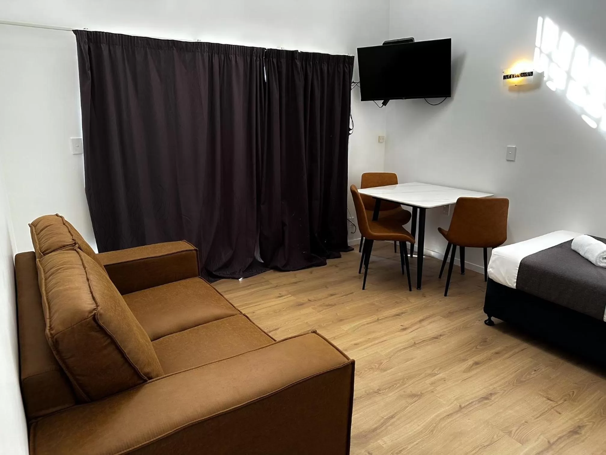 Bed in Burwood Motel