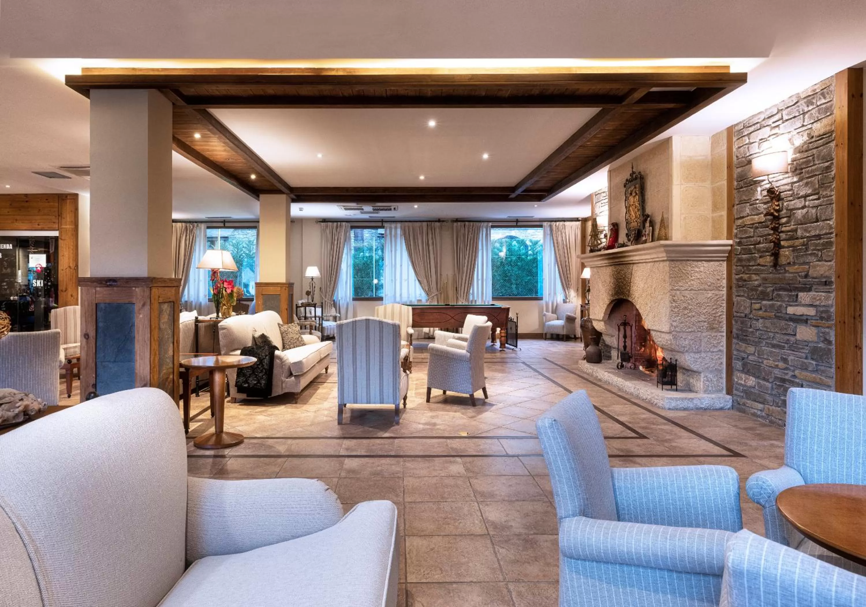 Living room in Hotel Vielha Val d'Aran, Affiliated by Meliá