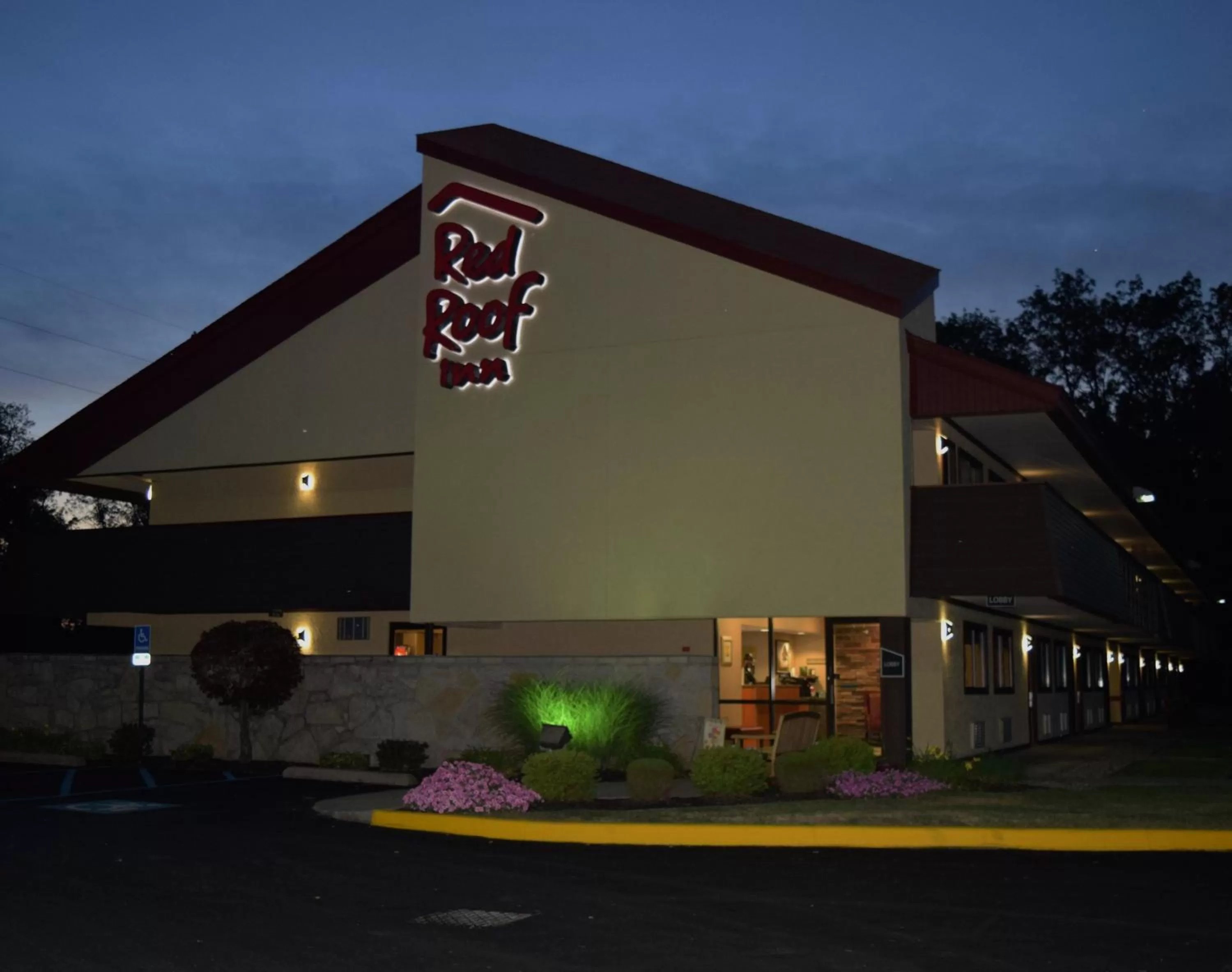 Property building in Red Roof Inn Utica