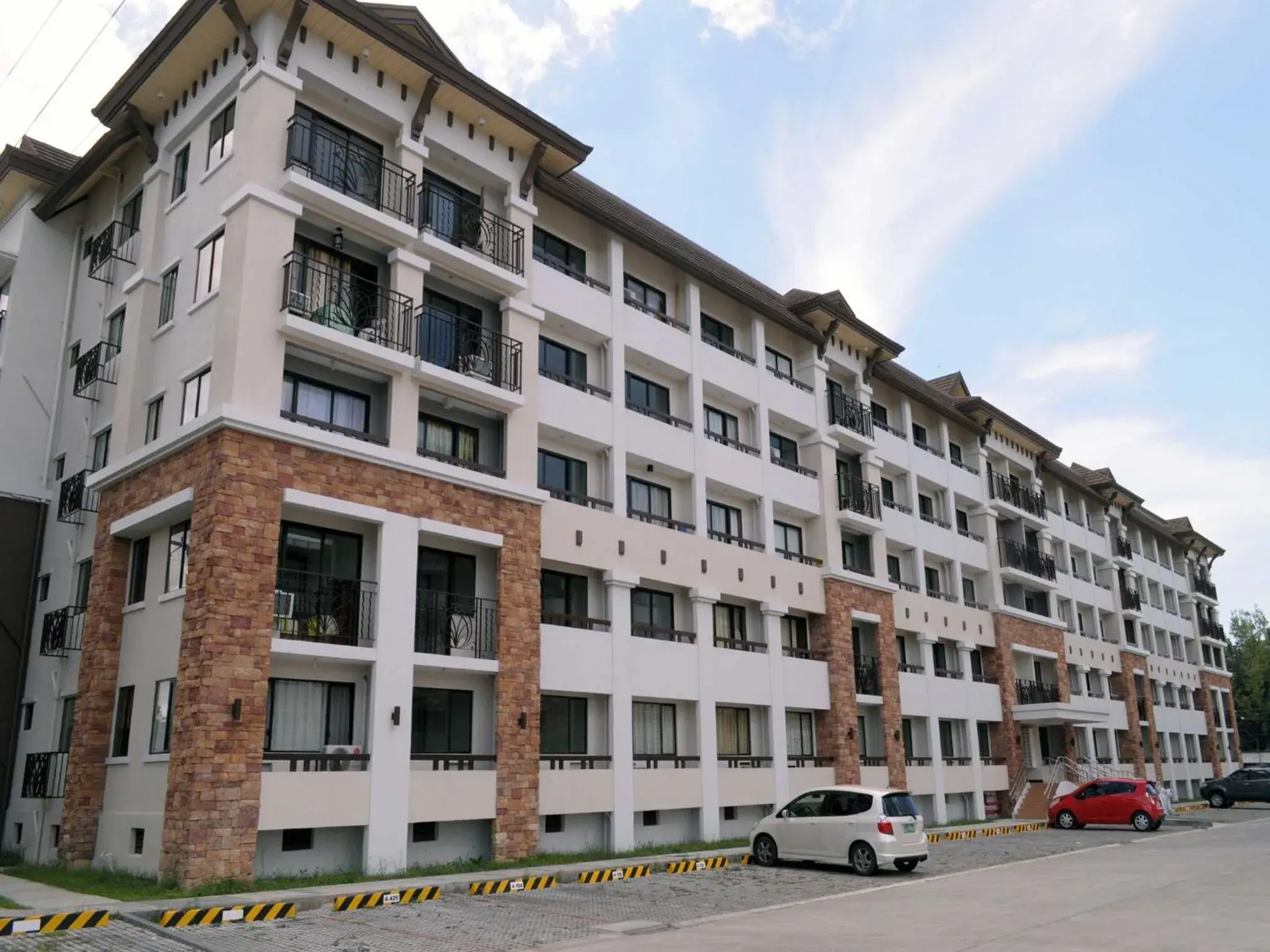 Apartment with Balcony in One Oasis Condotel Apartment with Balcony in One Oasis Condotel