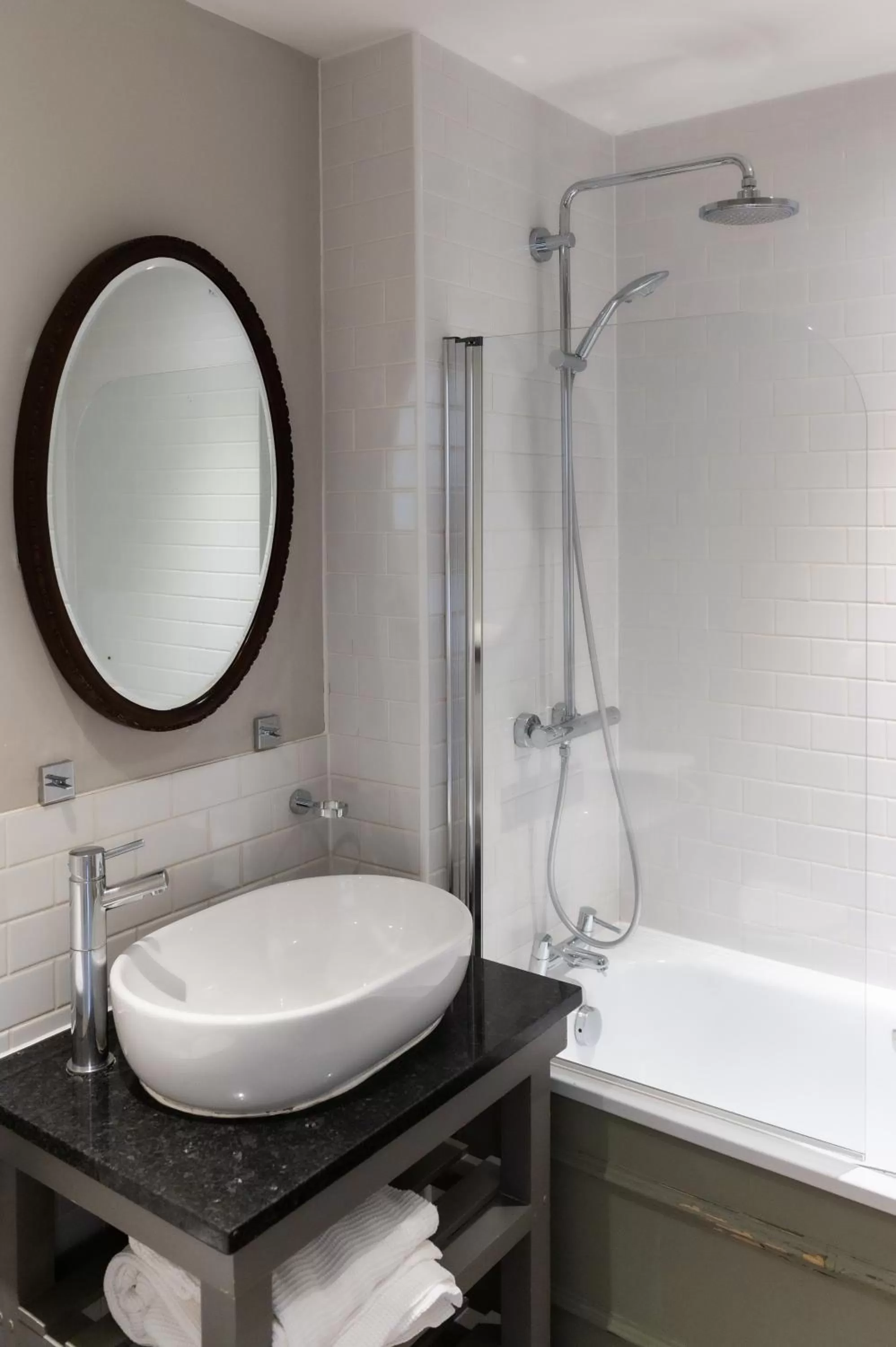 Bathroom in Tulse Hill Hotel