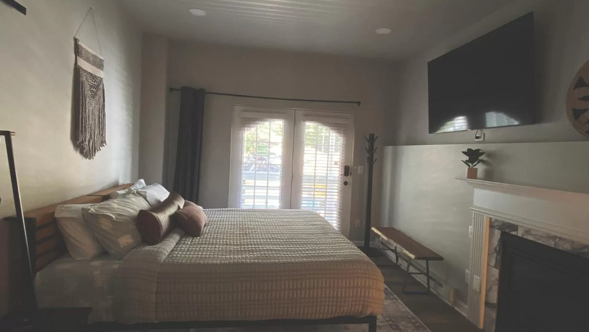 Bed in Winter Park Chateau