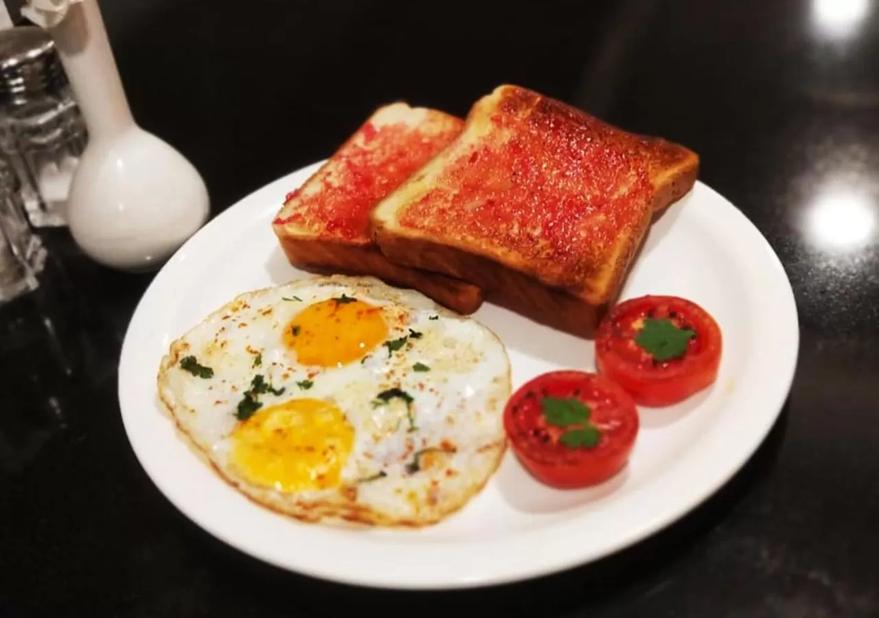 Restaurant/places to eat, Food in Hotel Planet Four