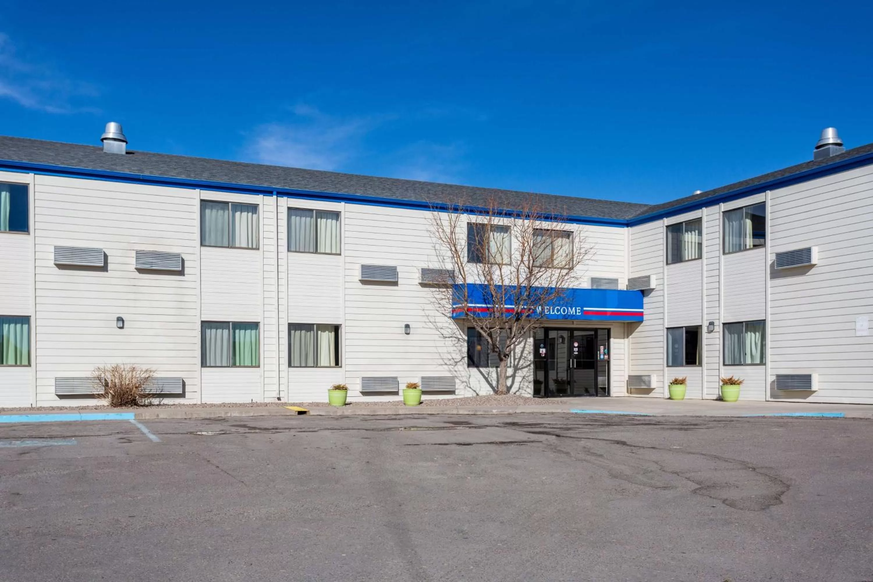 Property building in Motel 6-Great Falls, MT