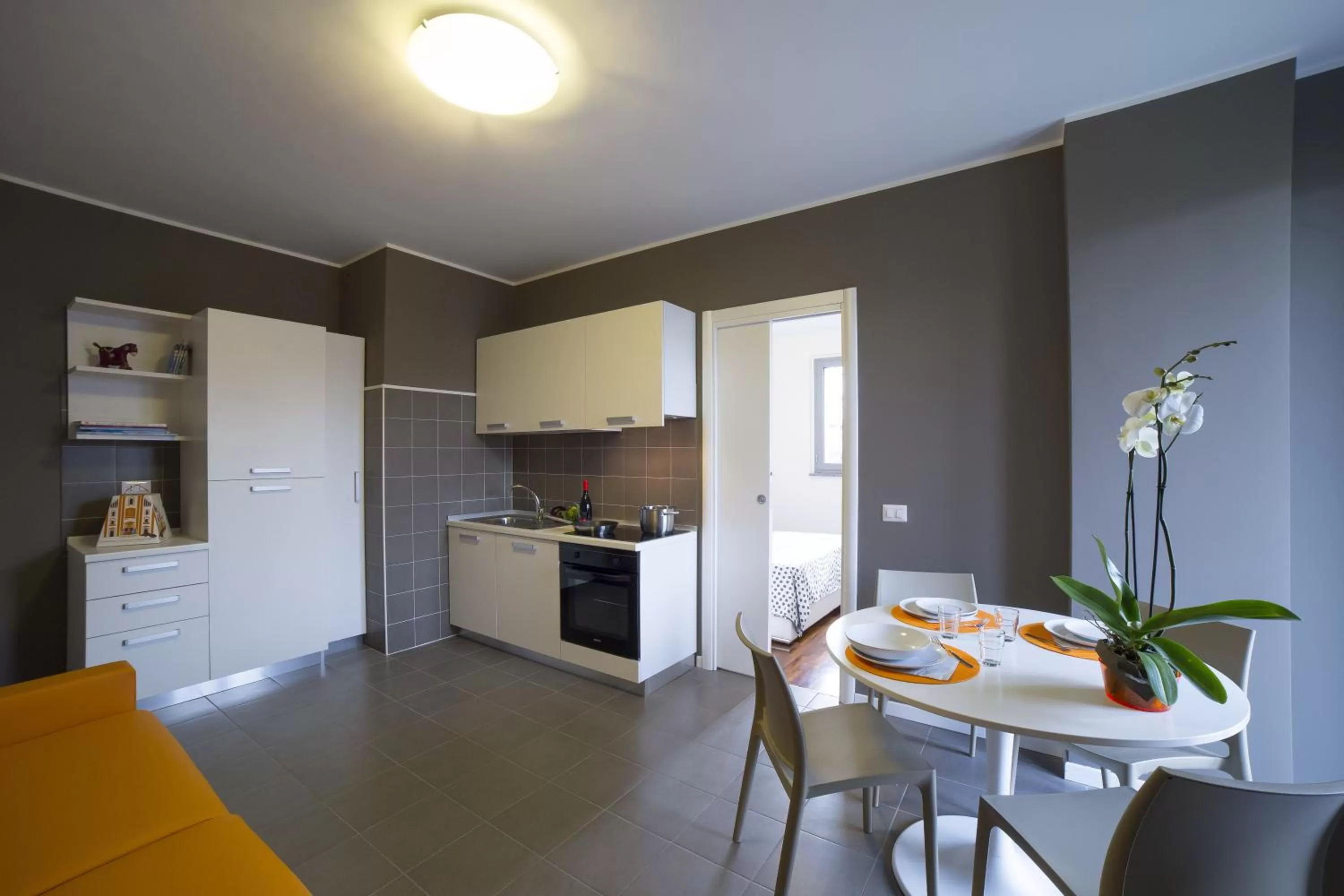 Kitchen or kitchenette in Aurum Aparthotels Pianell 10