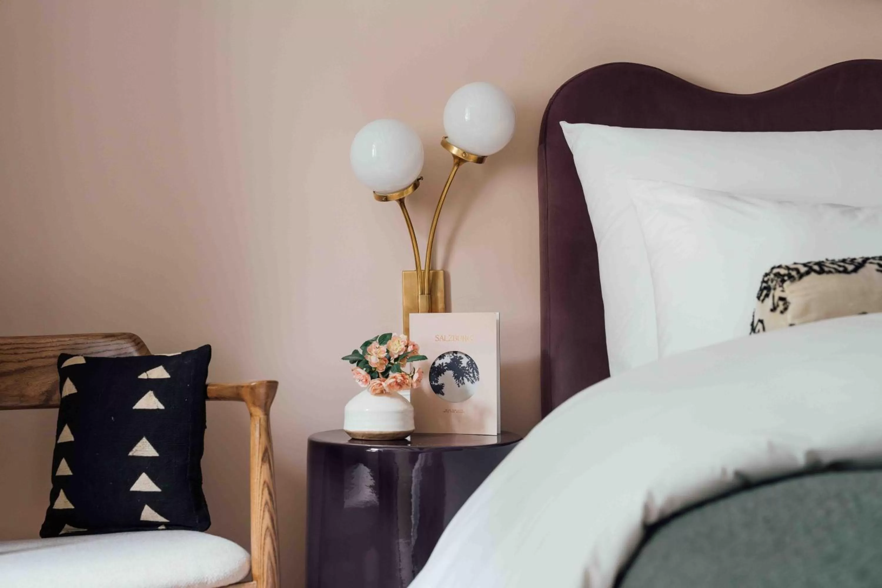 Bed in Clemonte Hotel - Your Reception-less Boutique Hideaway