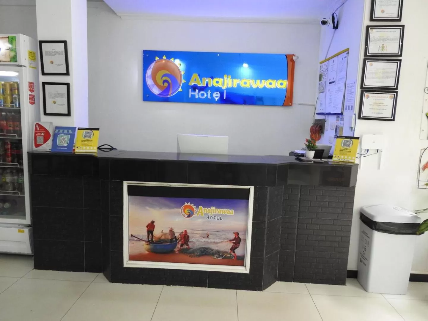 Living room in ANAJIRAWAA HOTEL