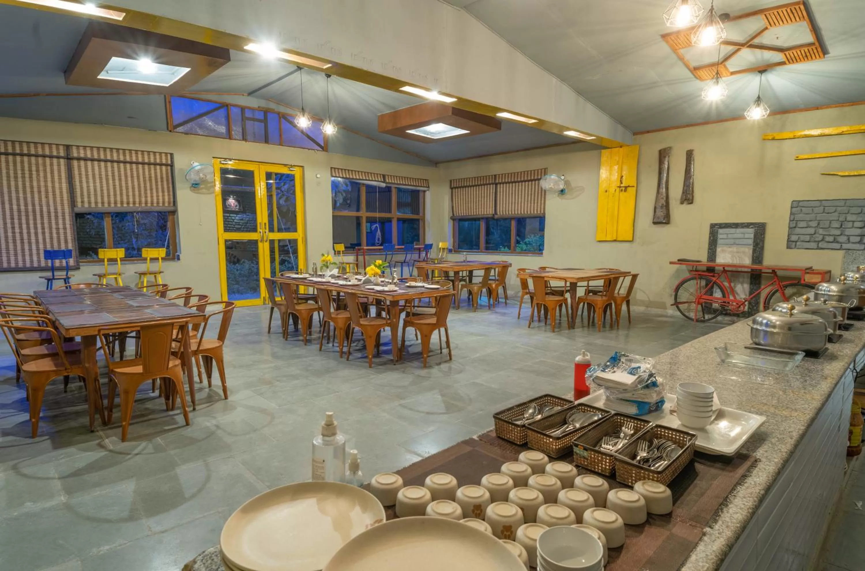 Restaurant/places to eat in LaHermitage Resort