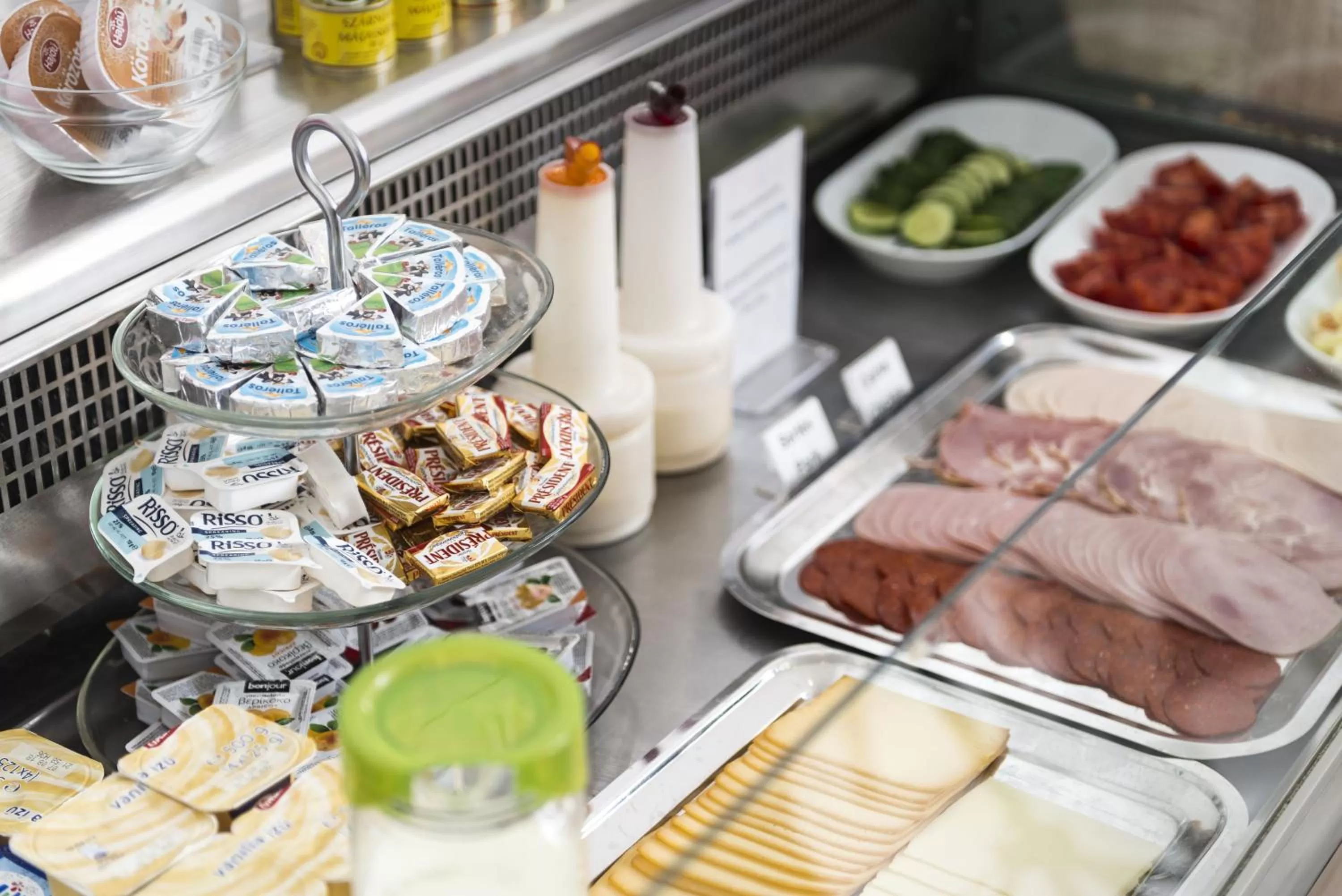 Buffet breakfast in Chesscom Hotel