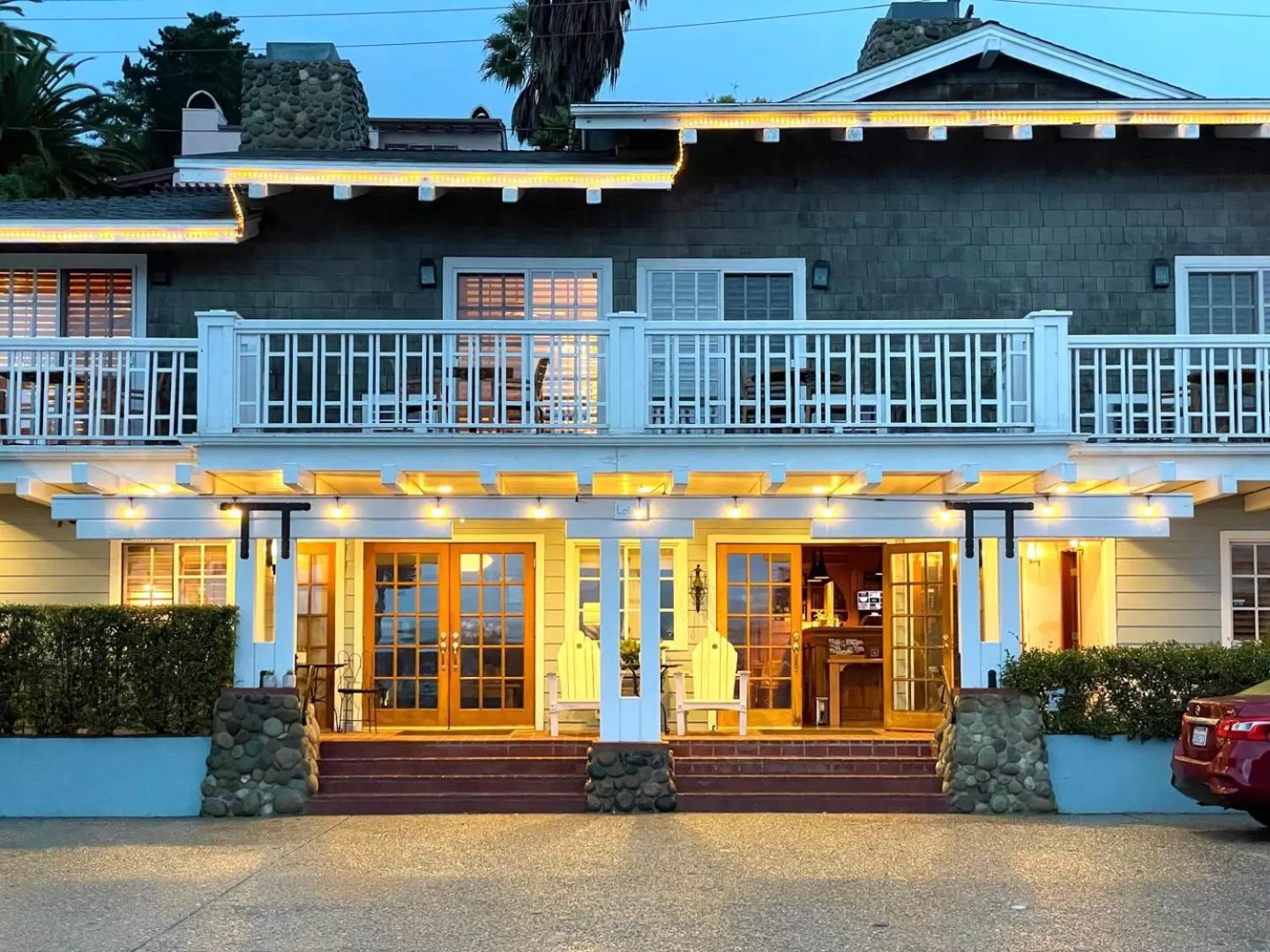 Property building in Inn On SummerHill