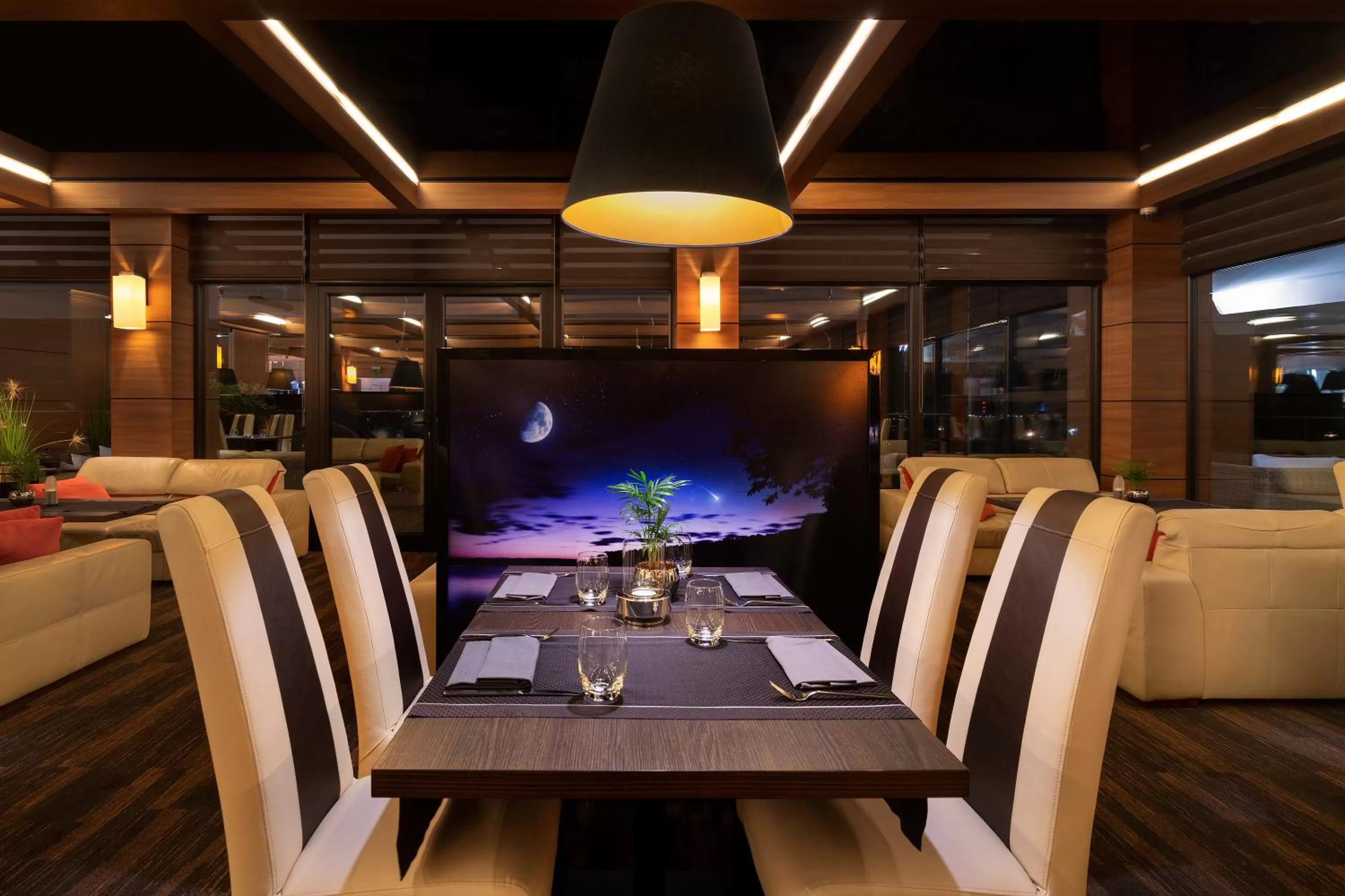 Restaurant/places to eat in Odyssey ClubHotel Wellness & SPA Adults Only