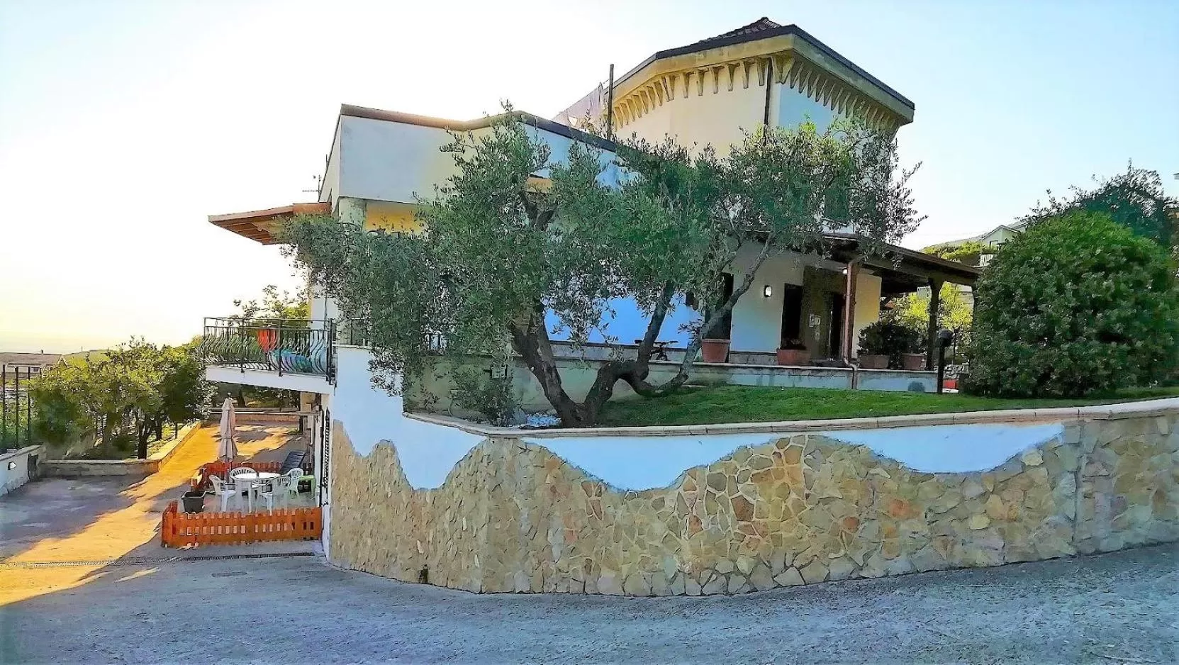 Property building in B&B Maison Villa Vittorio