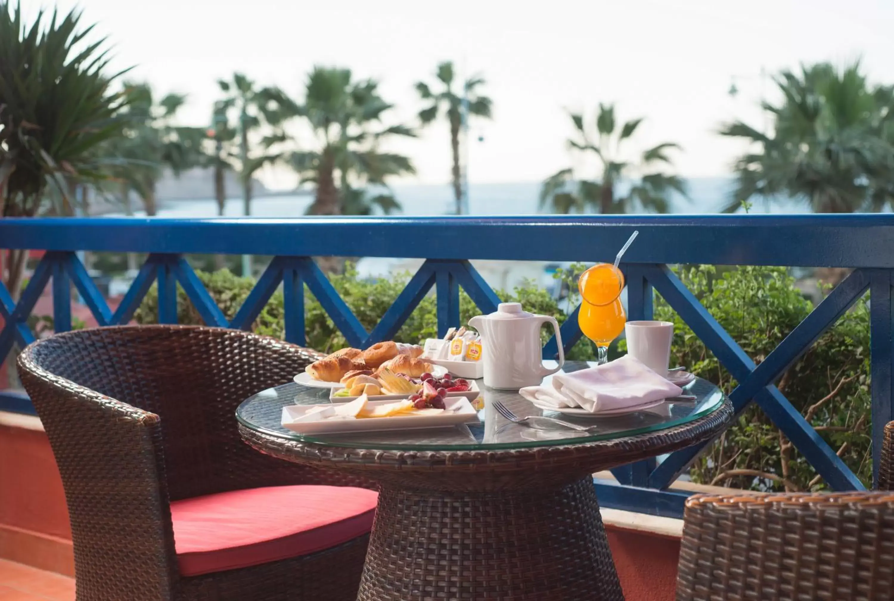 Standard Double or Twin Room with Sea View in Porto Sokhna Beach Resort Standard Double or Twin Room with Sea View in Porto Sokhna Beach Resort