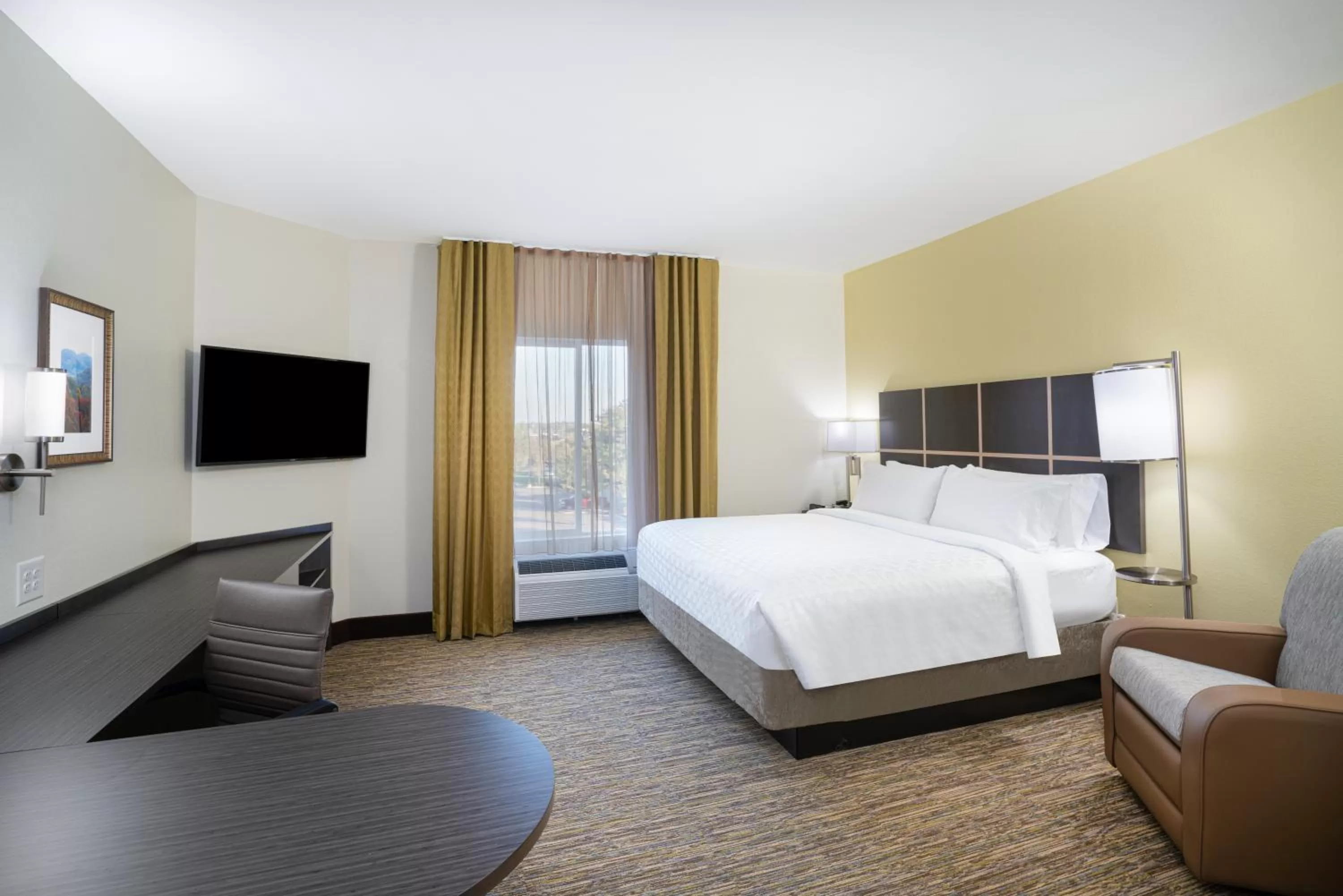 Bed in Candlewood Suites - Nashville - Franklin by IHG