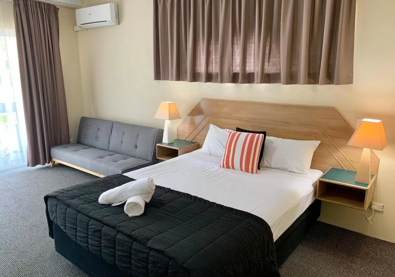 Bed in Outrigger Burleigh