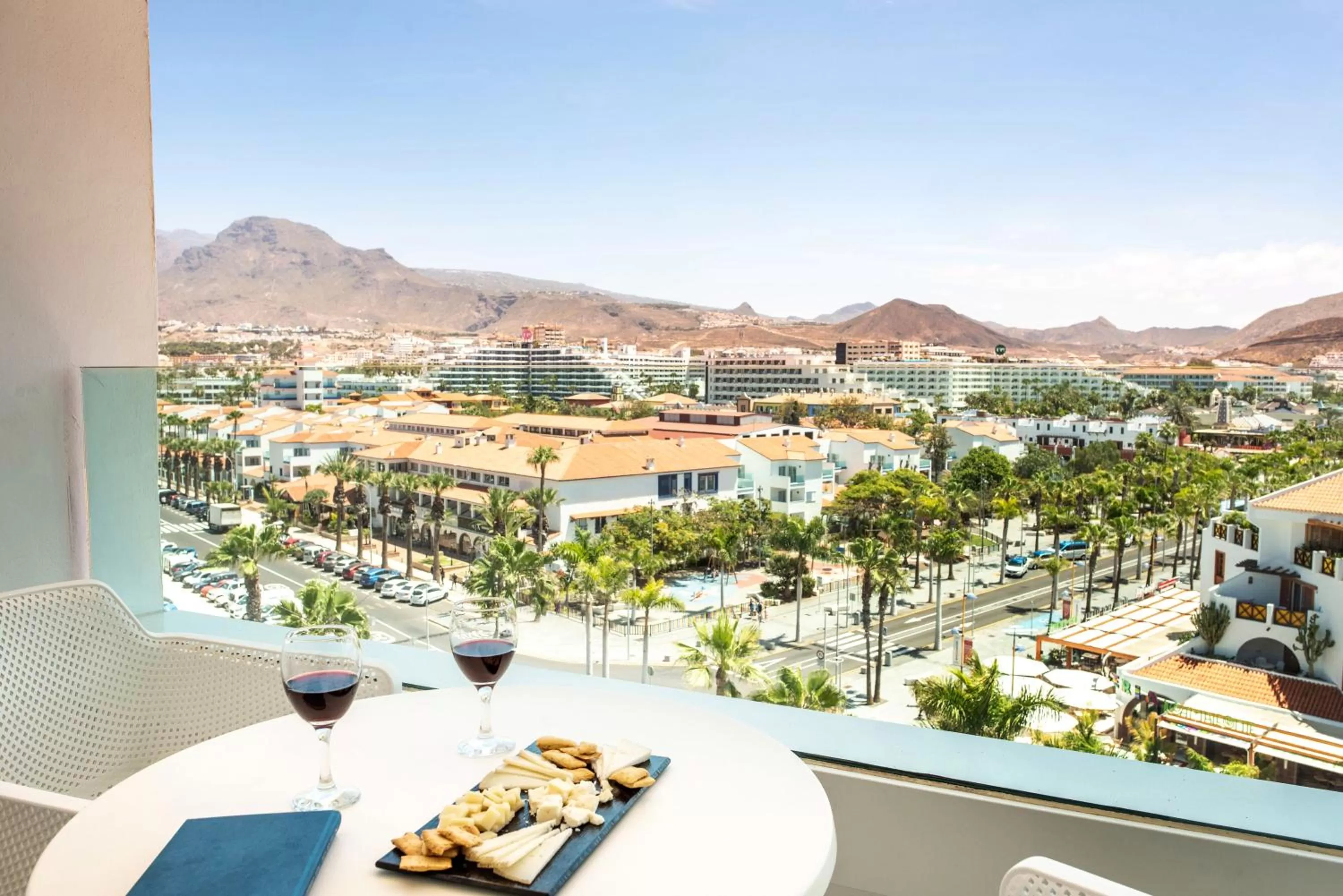 Bird's eye view in Parque Santiago IV Official