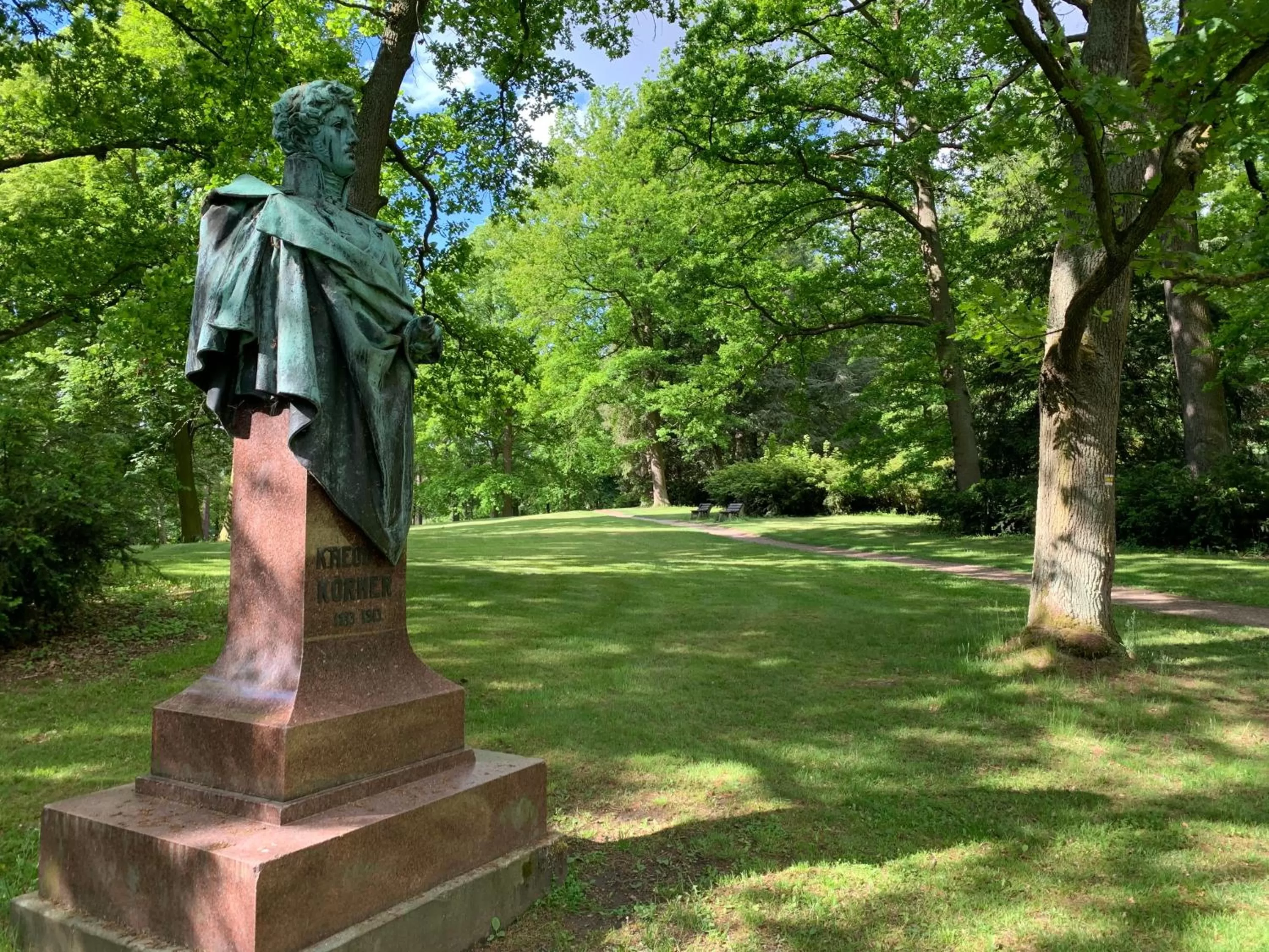 Nearby landmark in Parkhotel Carlsbad Inn