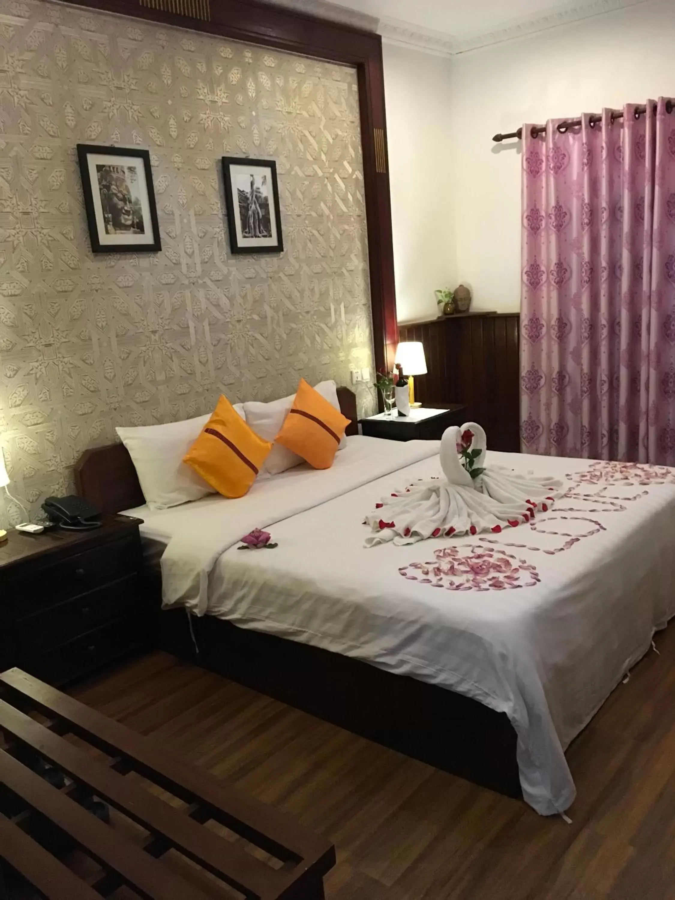 Deluxe Double Room with Pool View in BayStone Resort Deluxe Double Room with Pool View in BayStone Resort