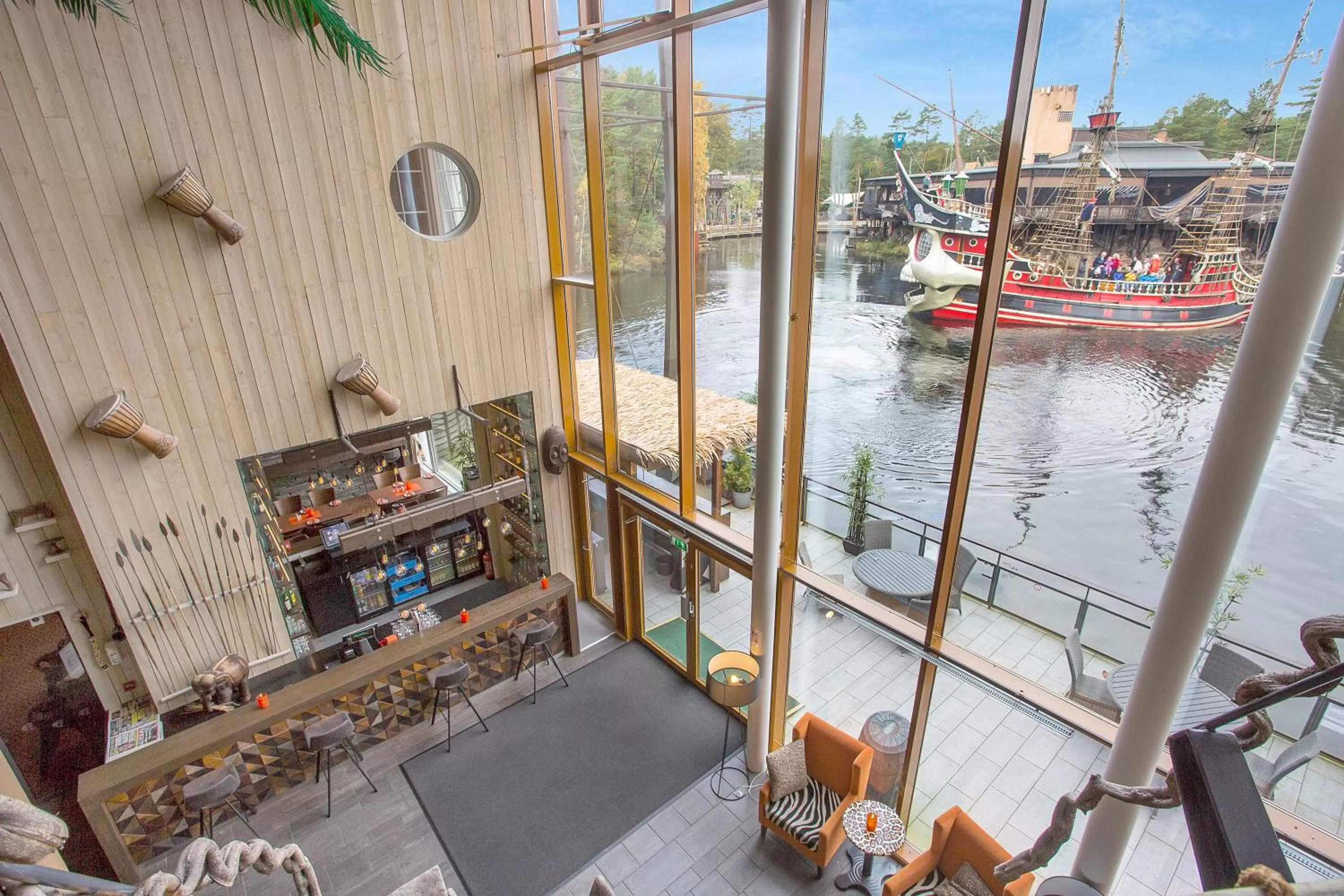 Lake view in Dyreparken Safarihotell