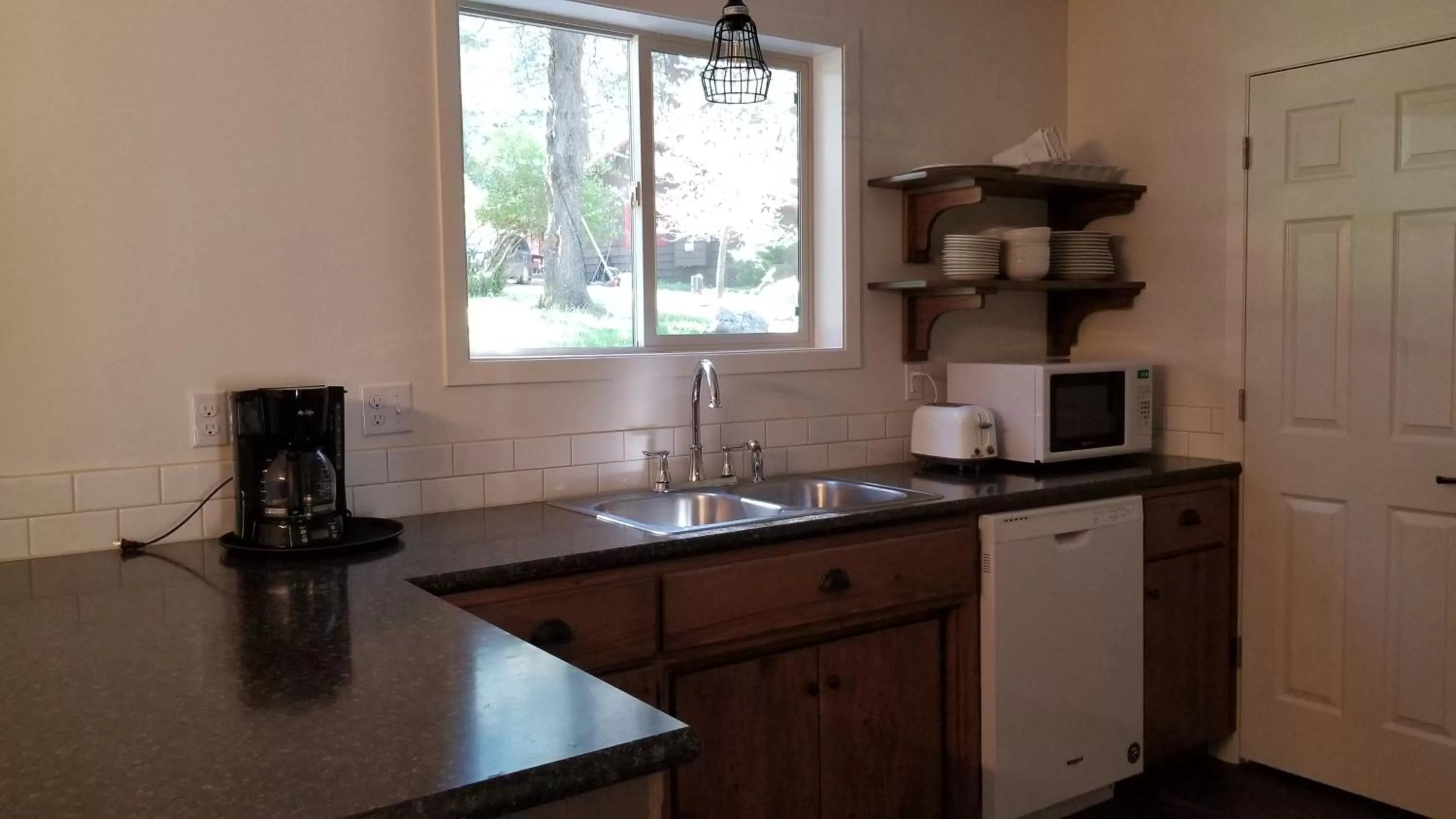 Kitchen or kitchenette in Eagle Cap Chalets