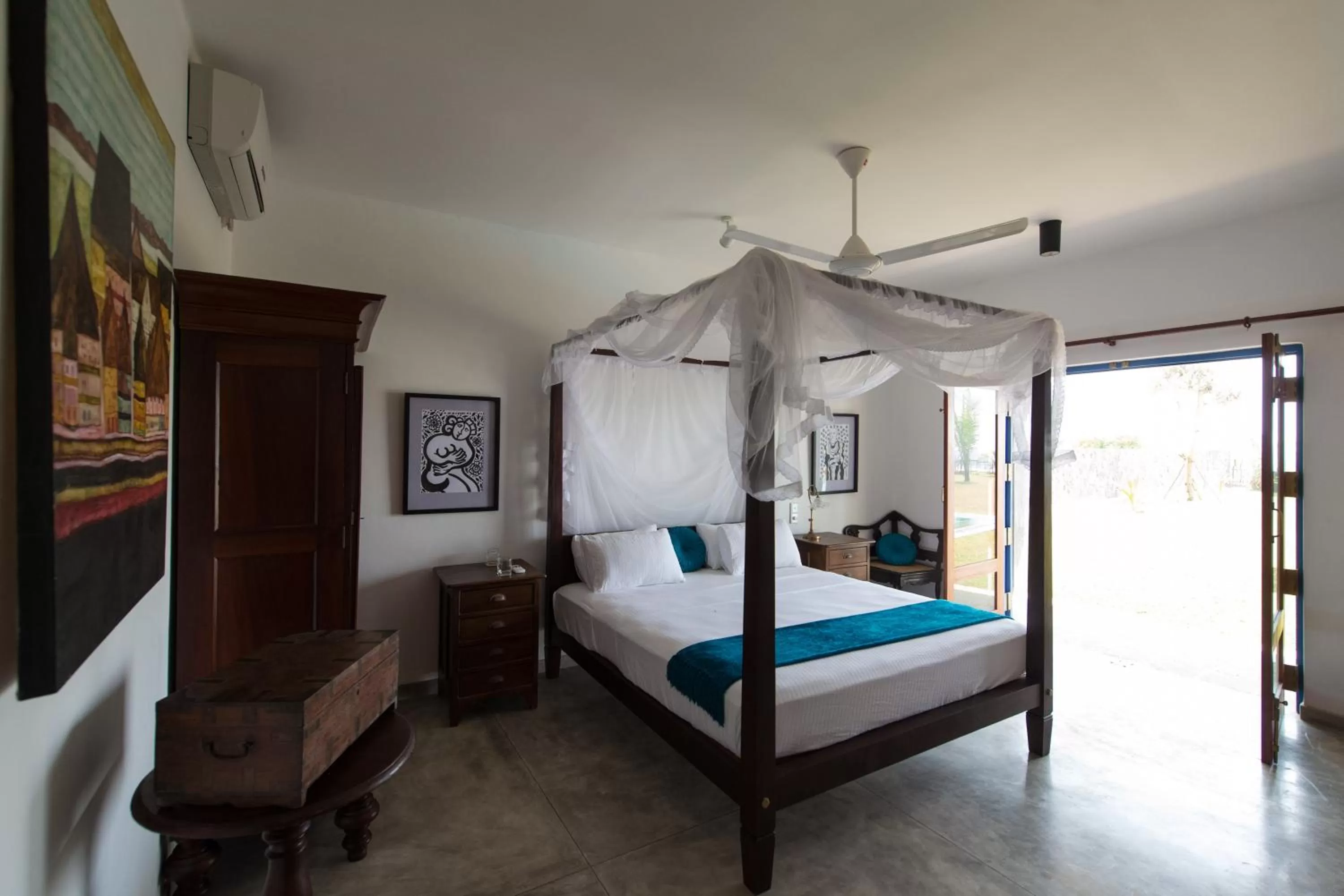 Photo of the whole room, Bed in Villa Atulya at Ocean's edge