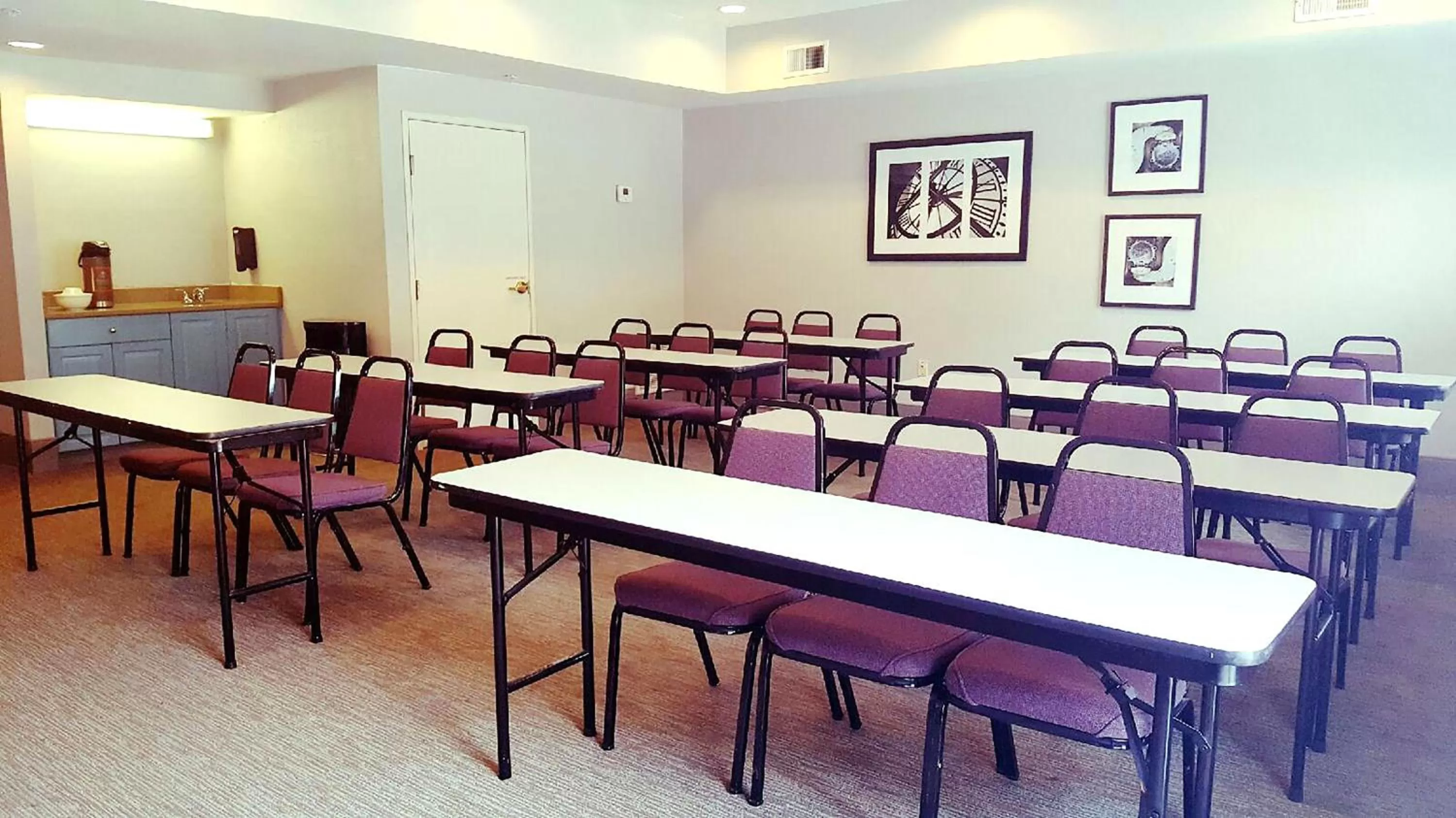 Business facilities in Wingate by Wyndham Matthews - Charlotte