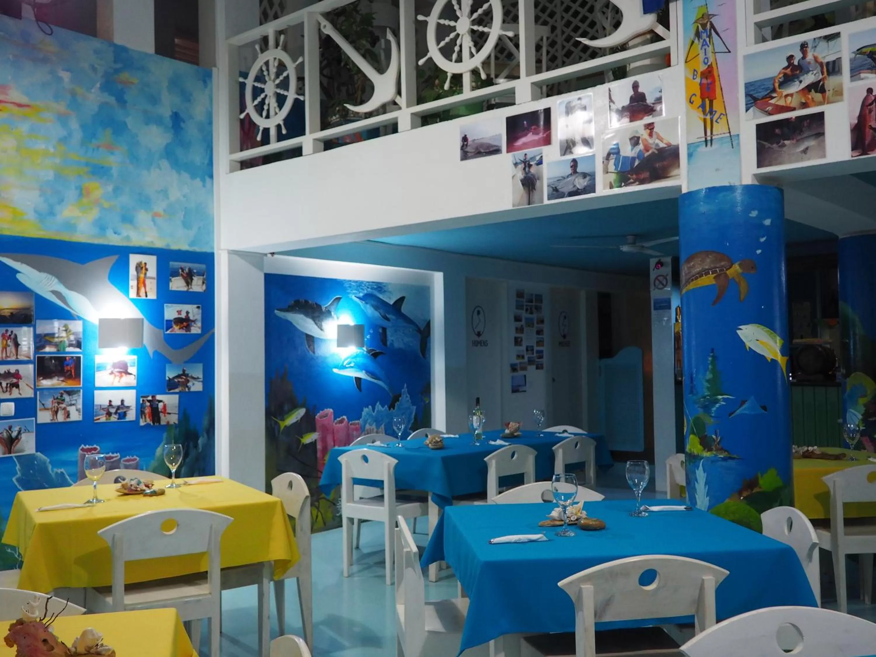 Communal lounge/ TV room in Pensaò Big Game Maio