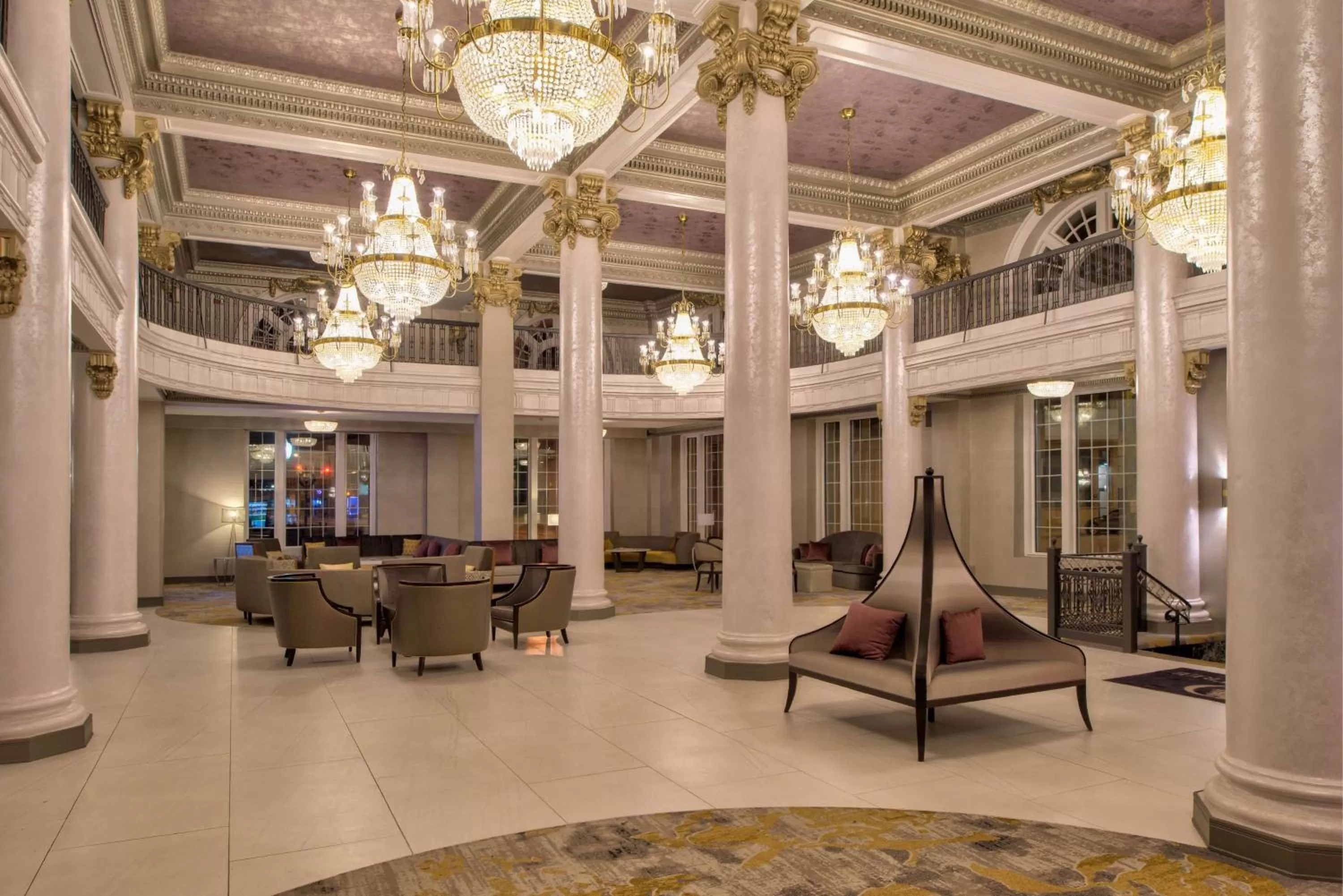 Lobby or reception in DoubleTree by Hilton Utica