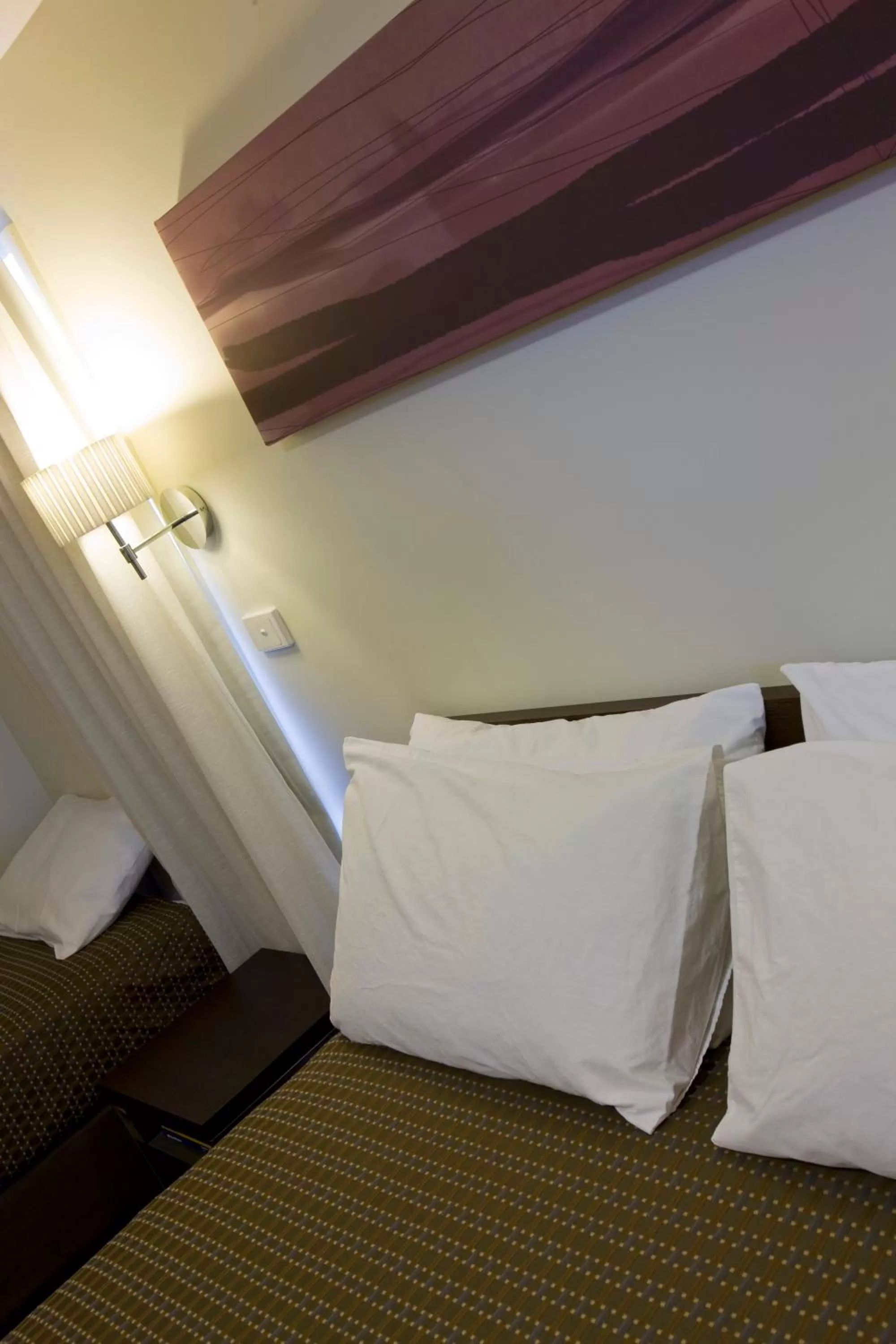 Decorative detail, Bed in Tall Trees Ainslie Motel