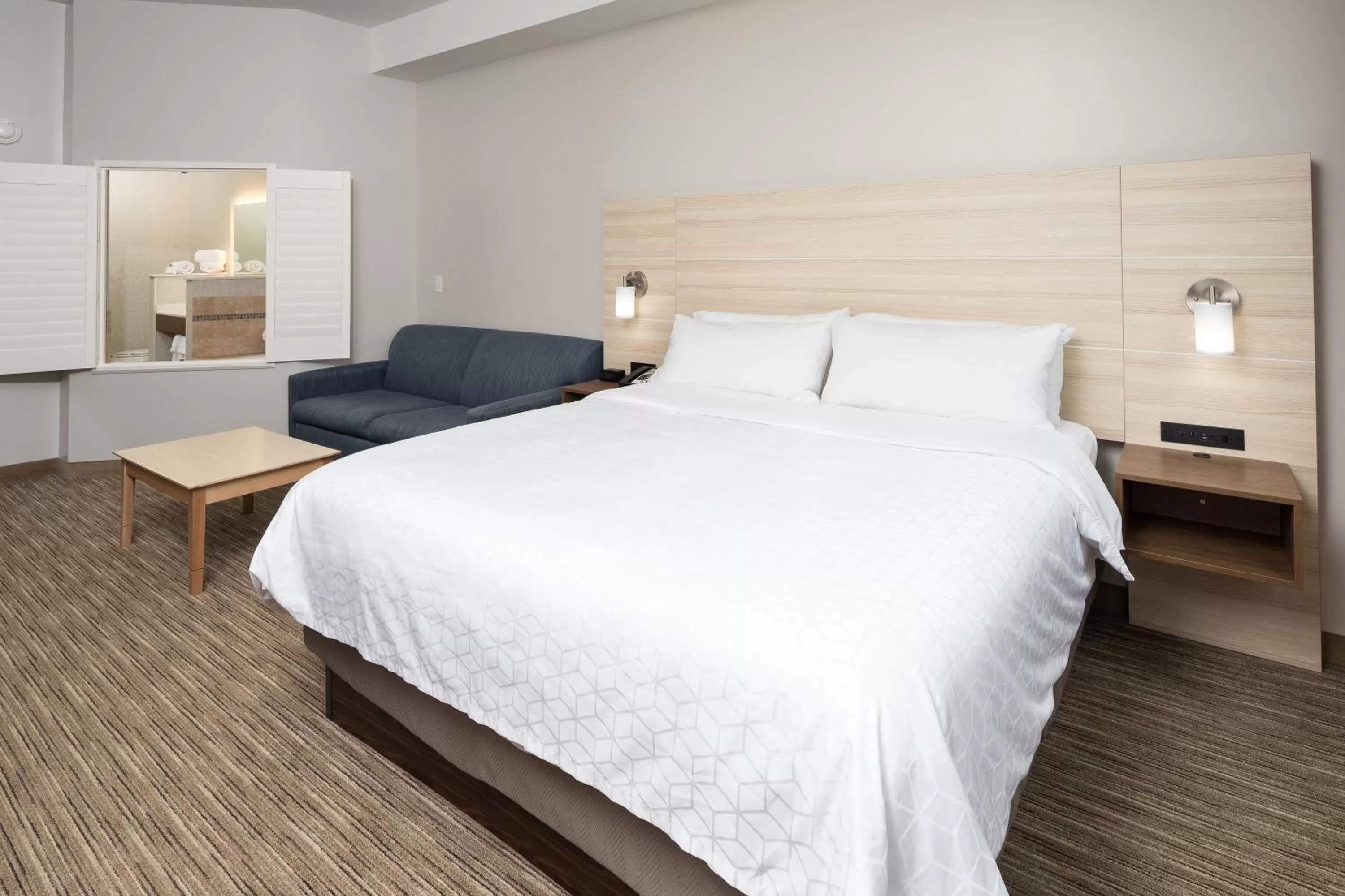Bed in Holiday Inn Express & Suites La Porte by IHG