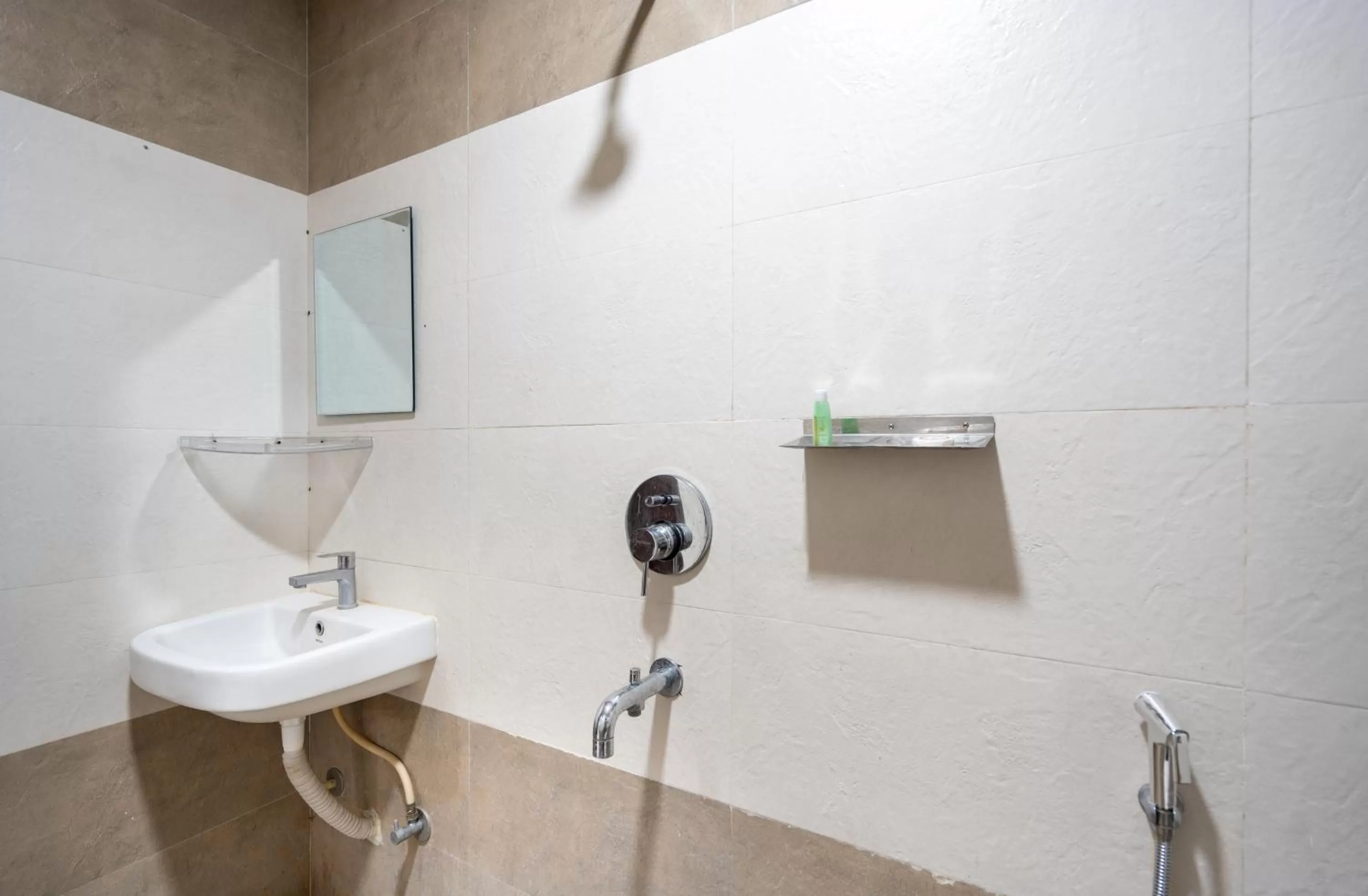 Bathroom in Hotel Voila Atnest Suites Kokapet, Business Hotel