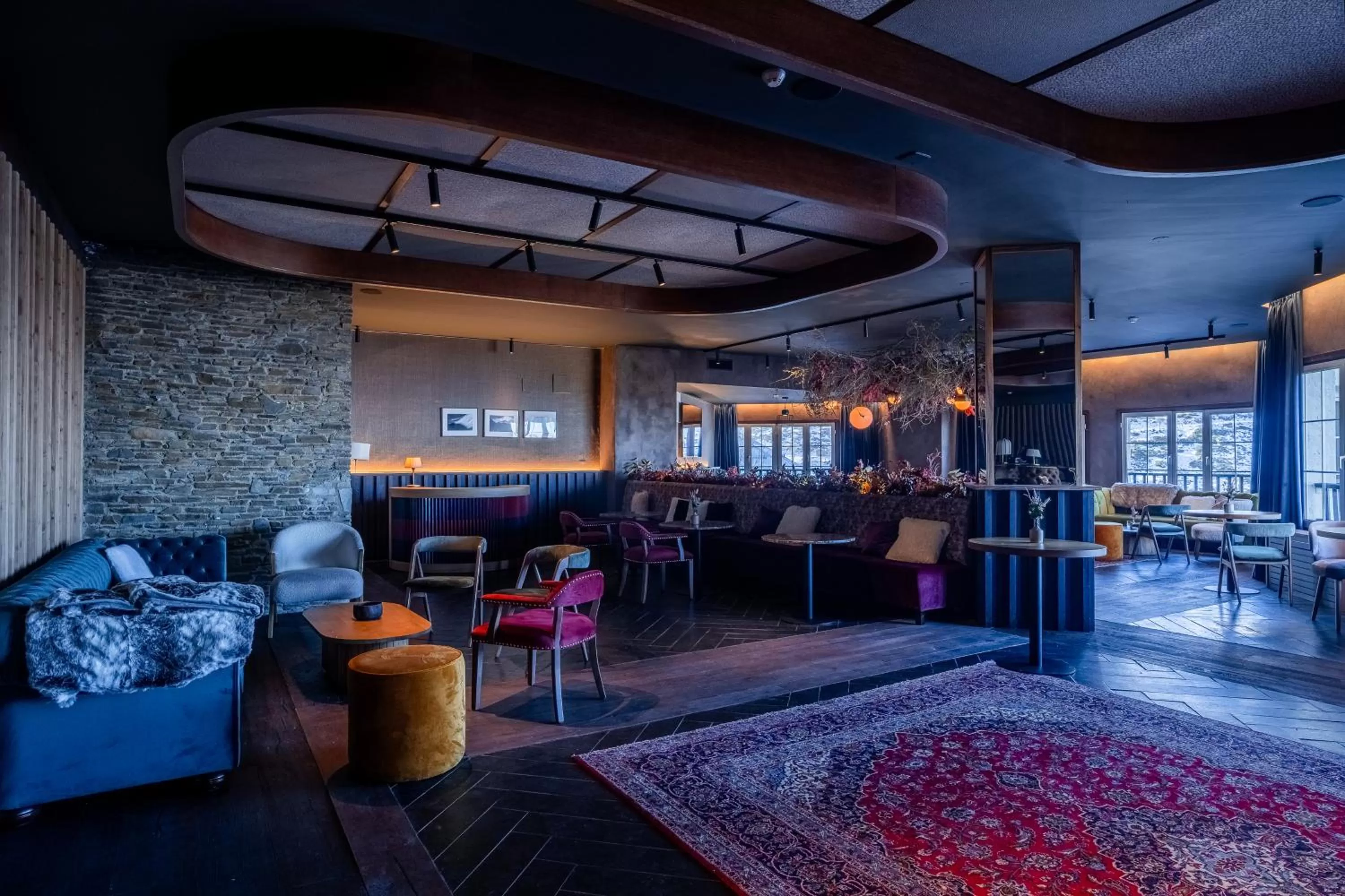 Seating area in Hotel Ziryab