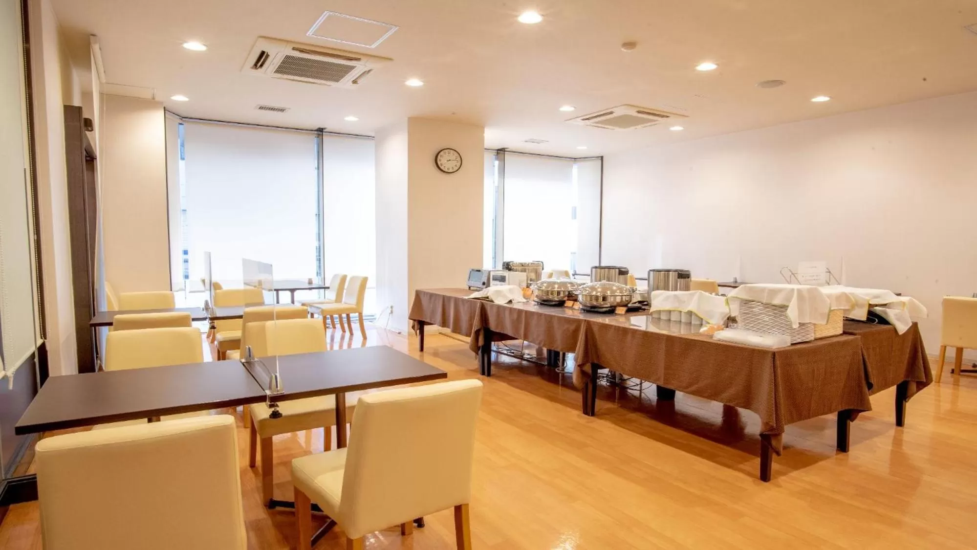 Restaurant/places to eat in le Lac HOTEL Otsu Ishiyama