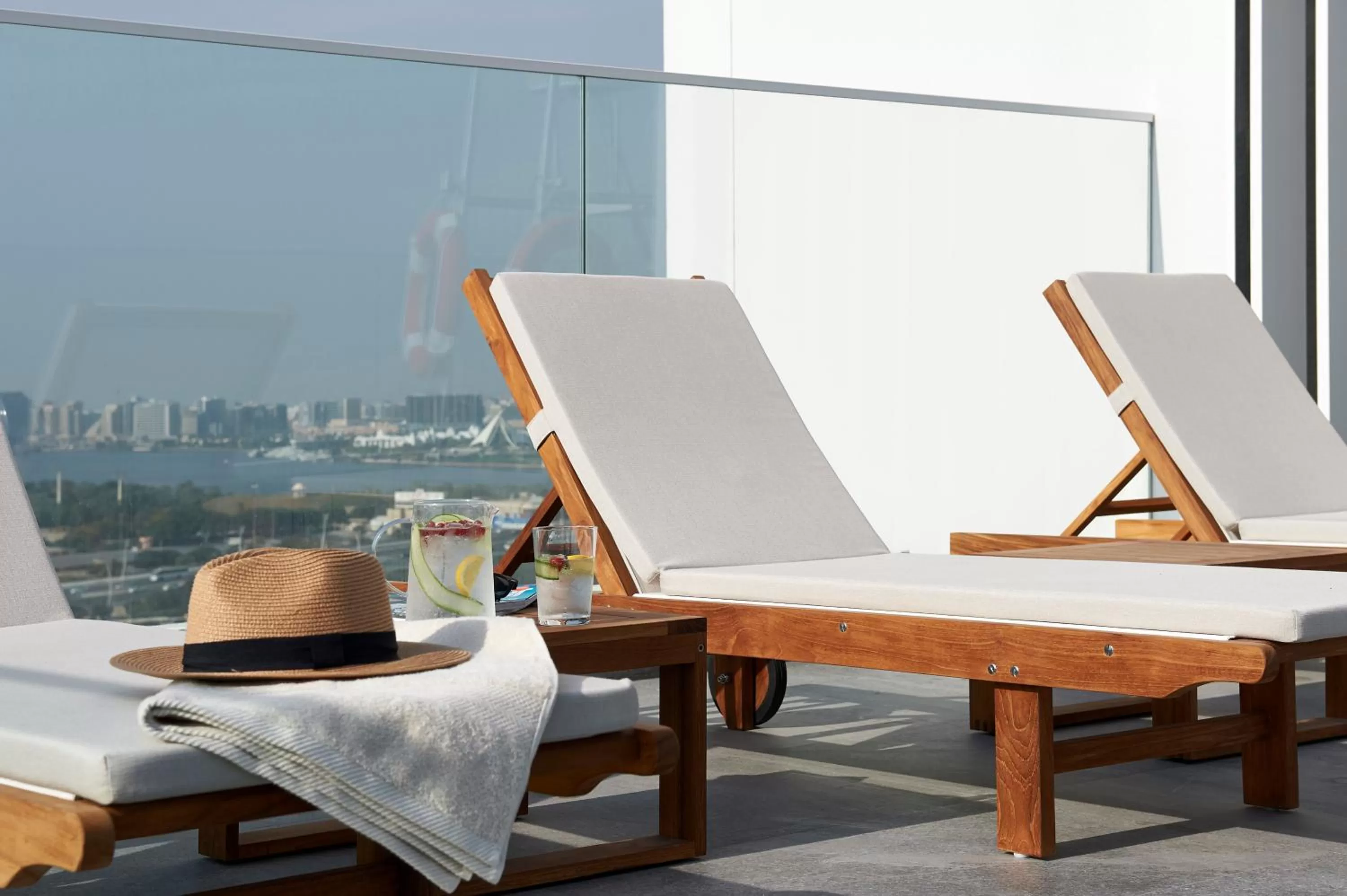 Restaurant/places to eat in FORM Hotel Al Jaddaf, Dubai, a Member of Design Hotels