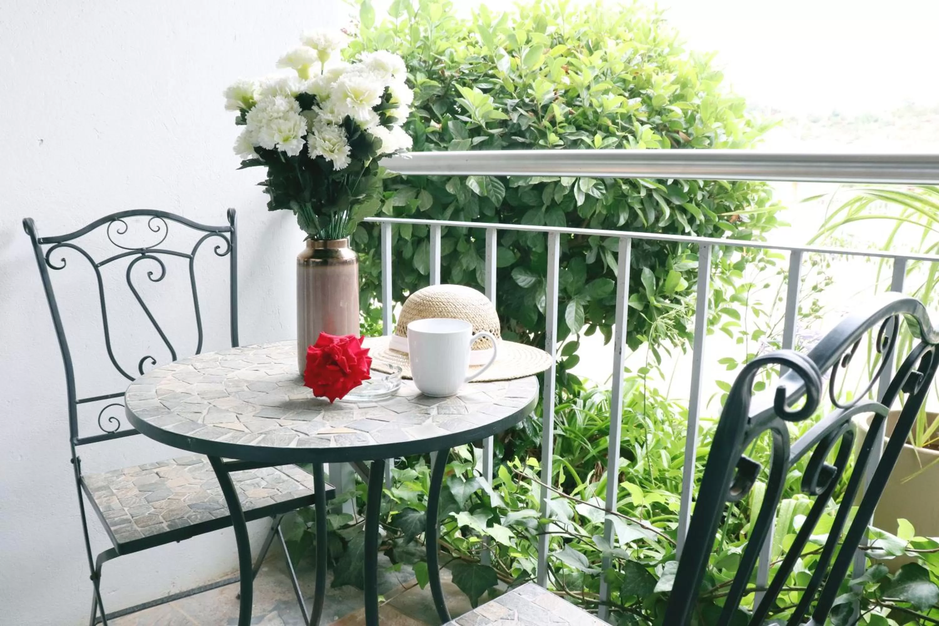 Patio, Balcony/Terrace in Tribute Guest House Matala