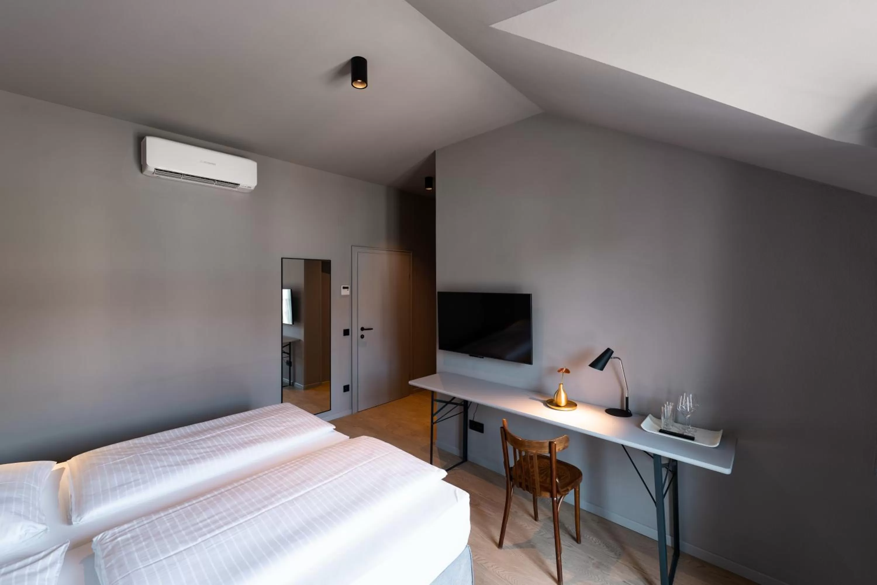 Bed in Luis von Weyden