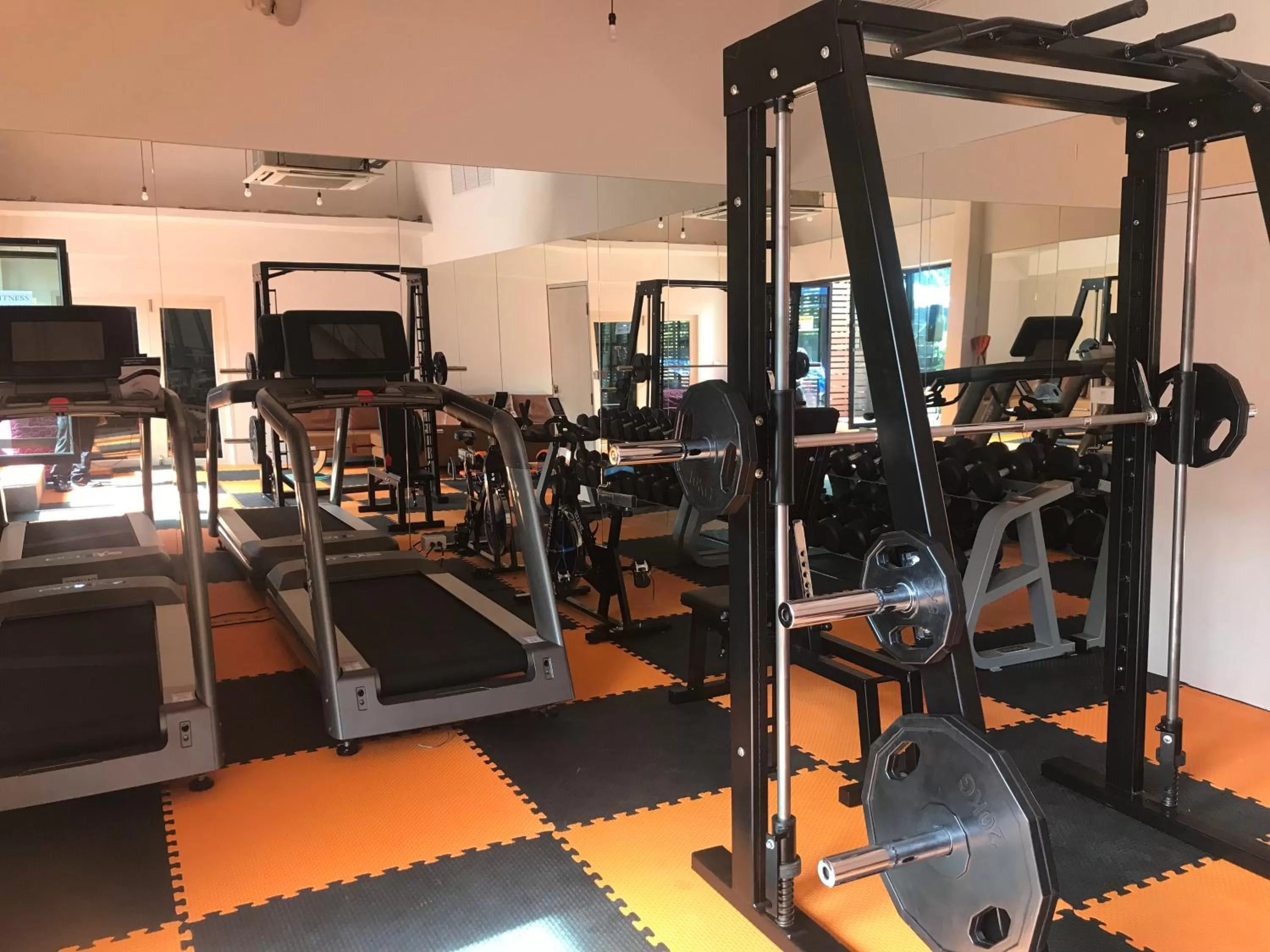 Fitness centre/facilities in V20 Boutique Jacuzzi Hotel