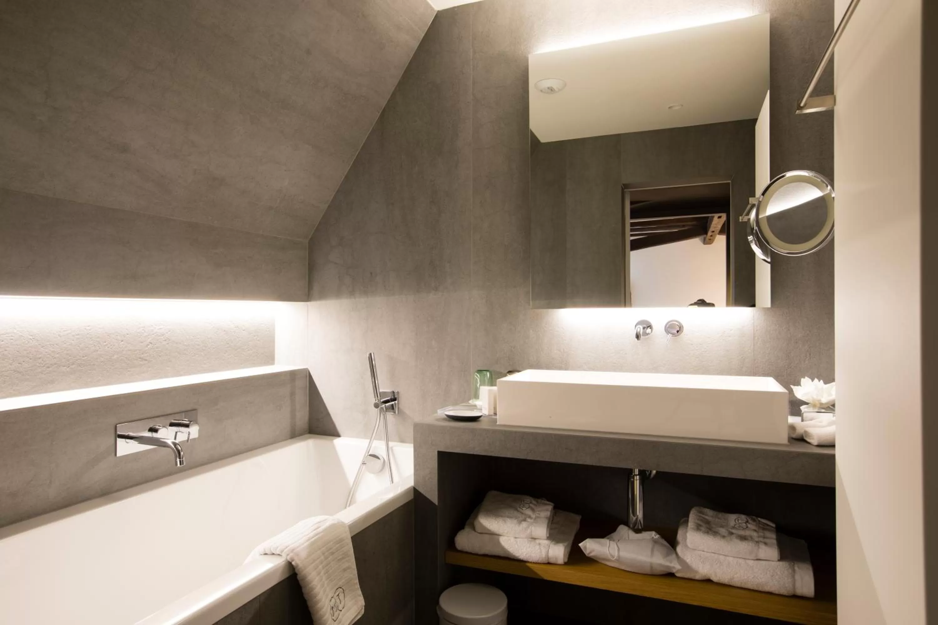 Bedroom in Relais & Châteaux La Maison Des Têtes