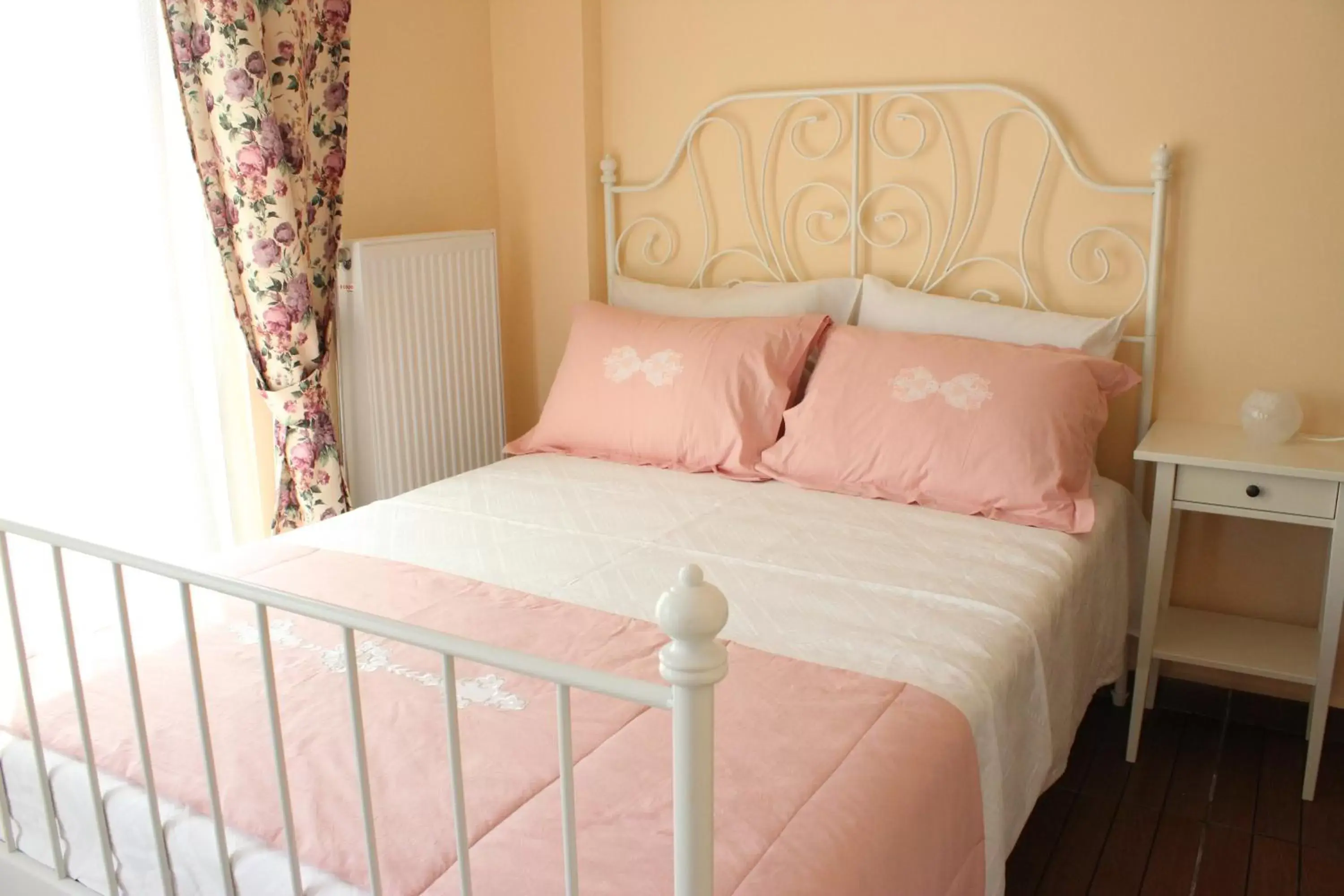 Double Room with Garden View - Disability Access in Ede Apart Otel Double Room with Garden View - Disability Access in Ede Apart Otel