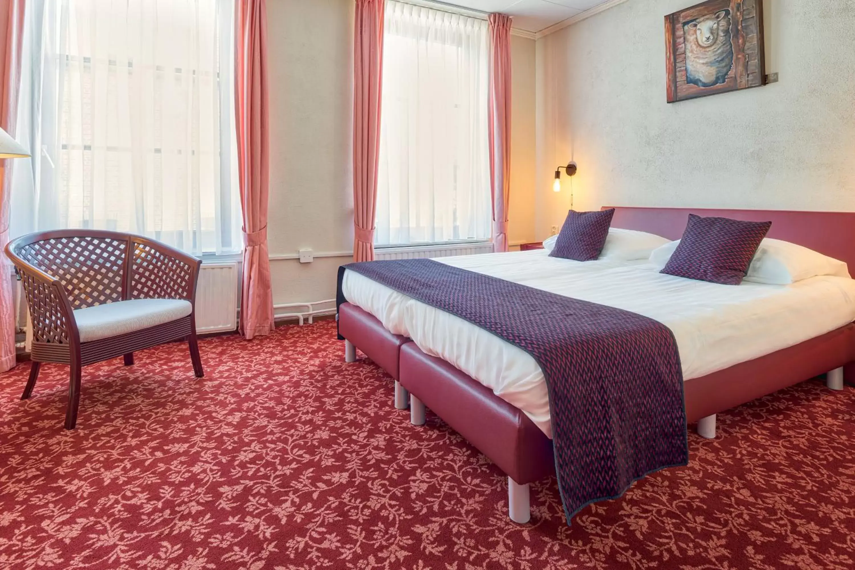 Budget Double Room in Hotel & Appartement de Zevende Heerlijkheid Budget Double Room in Hotel & Appartement de Zevende Heerlijkheid